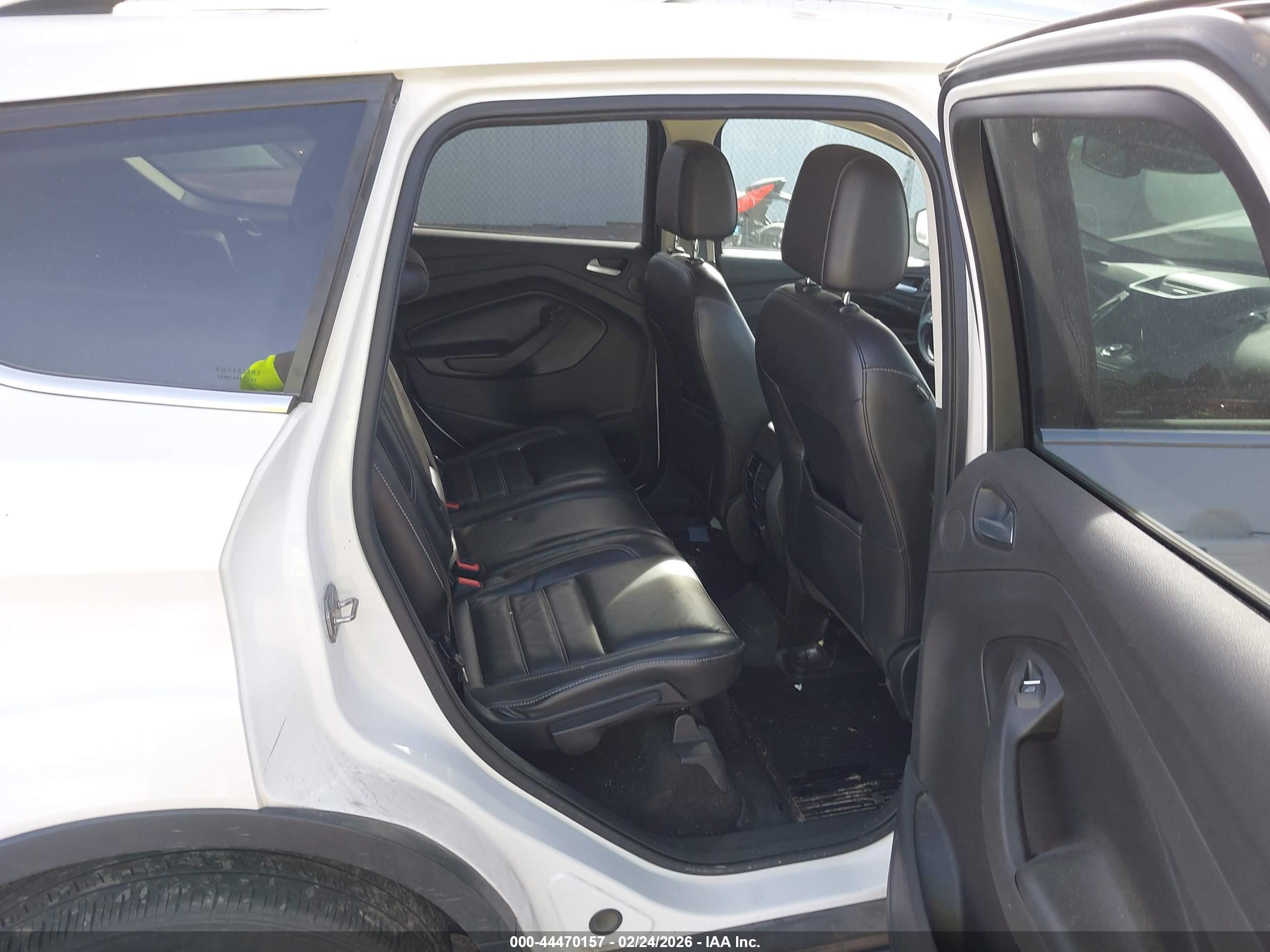 FORD ESCAPE image 8
