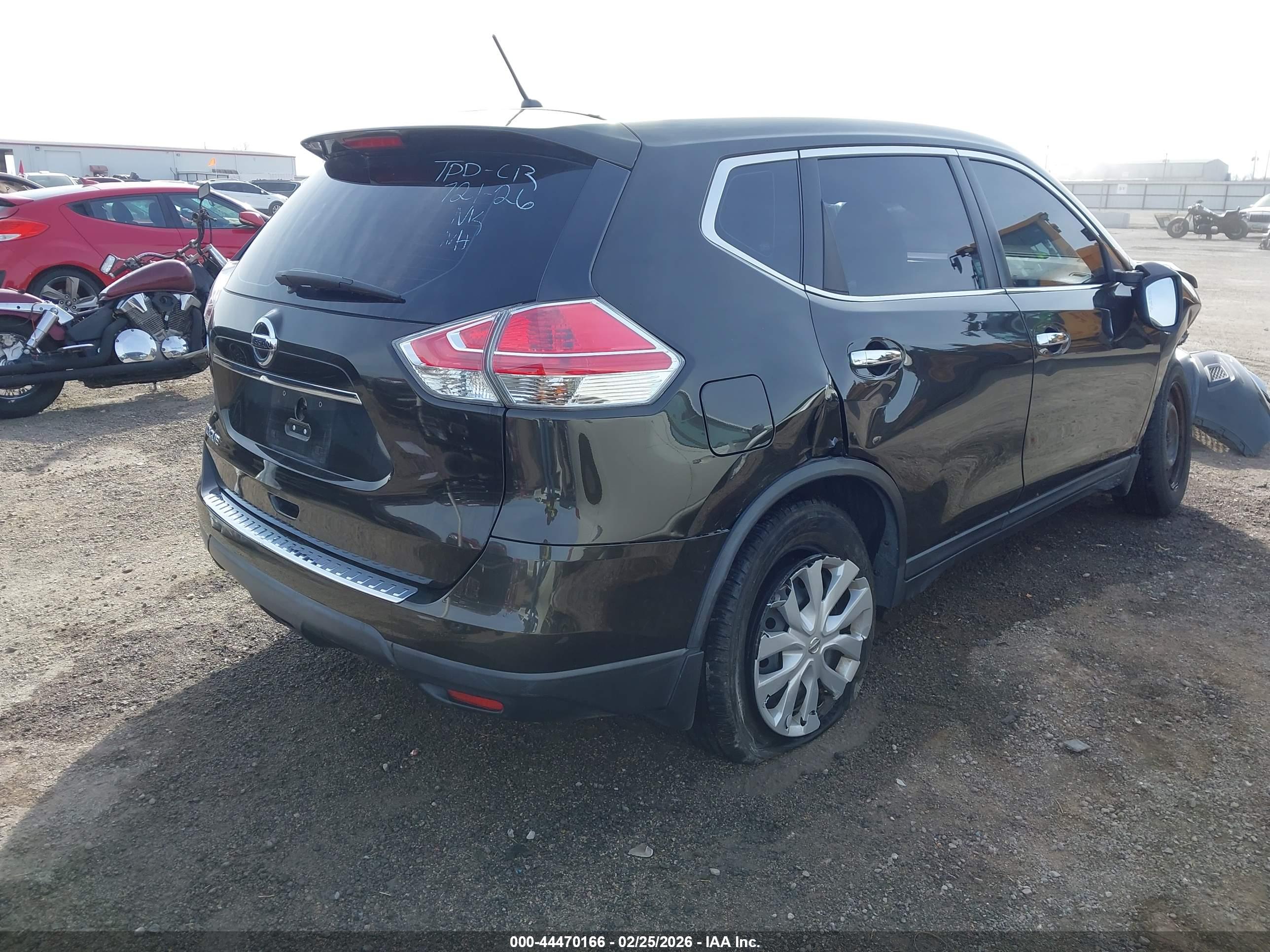 NISSAN ROGUE image 4