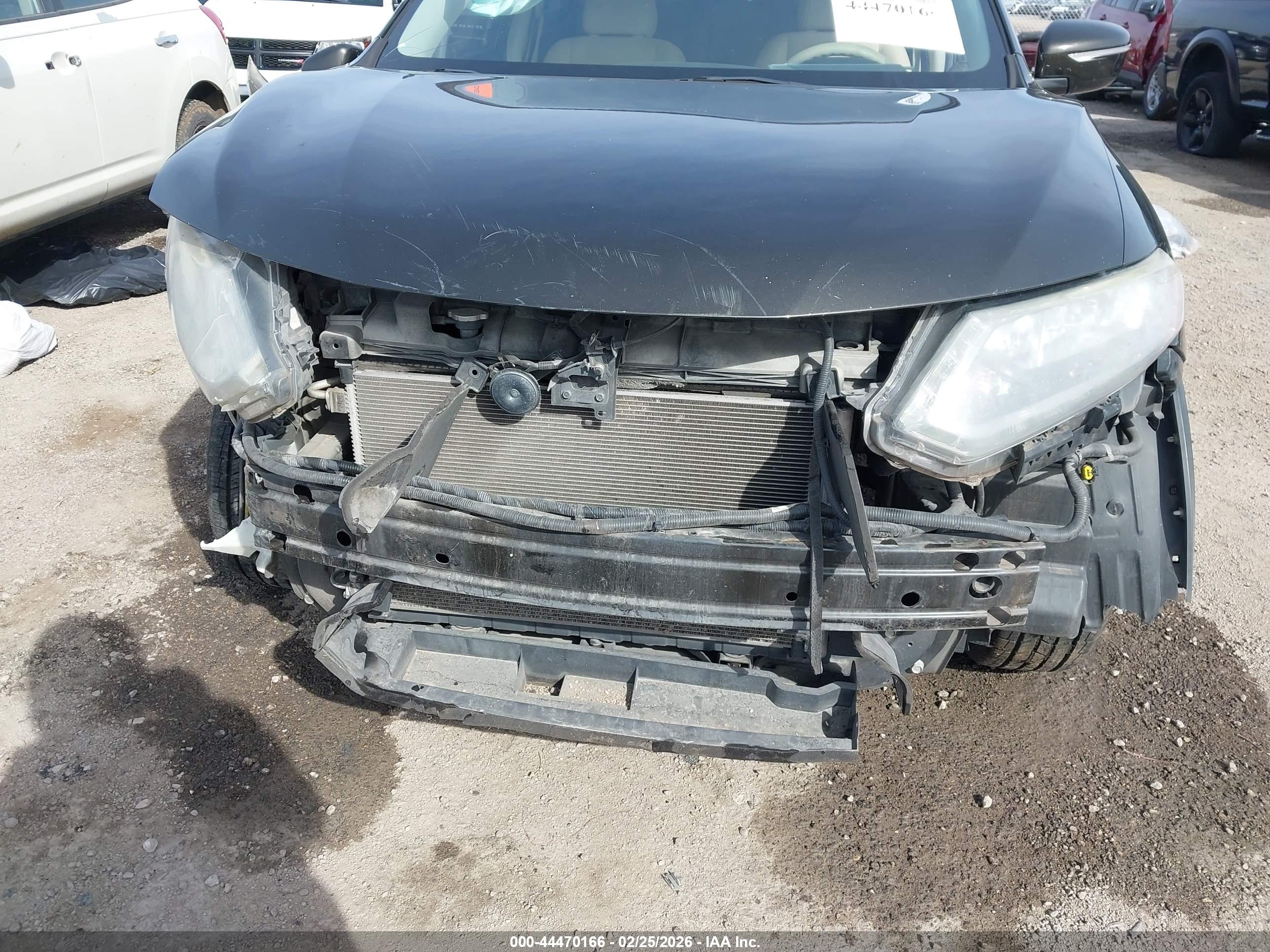 NISSAN ROGUE image 6