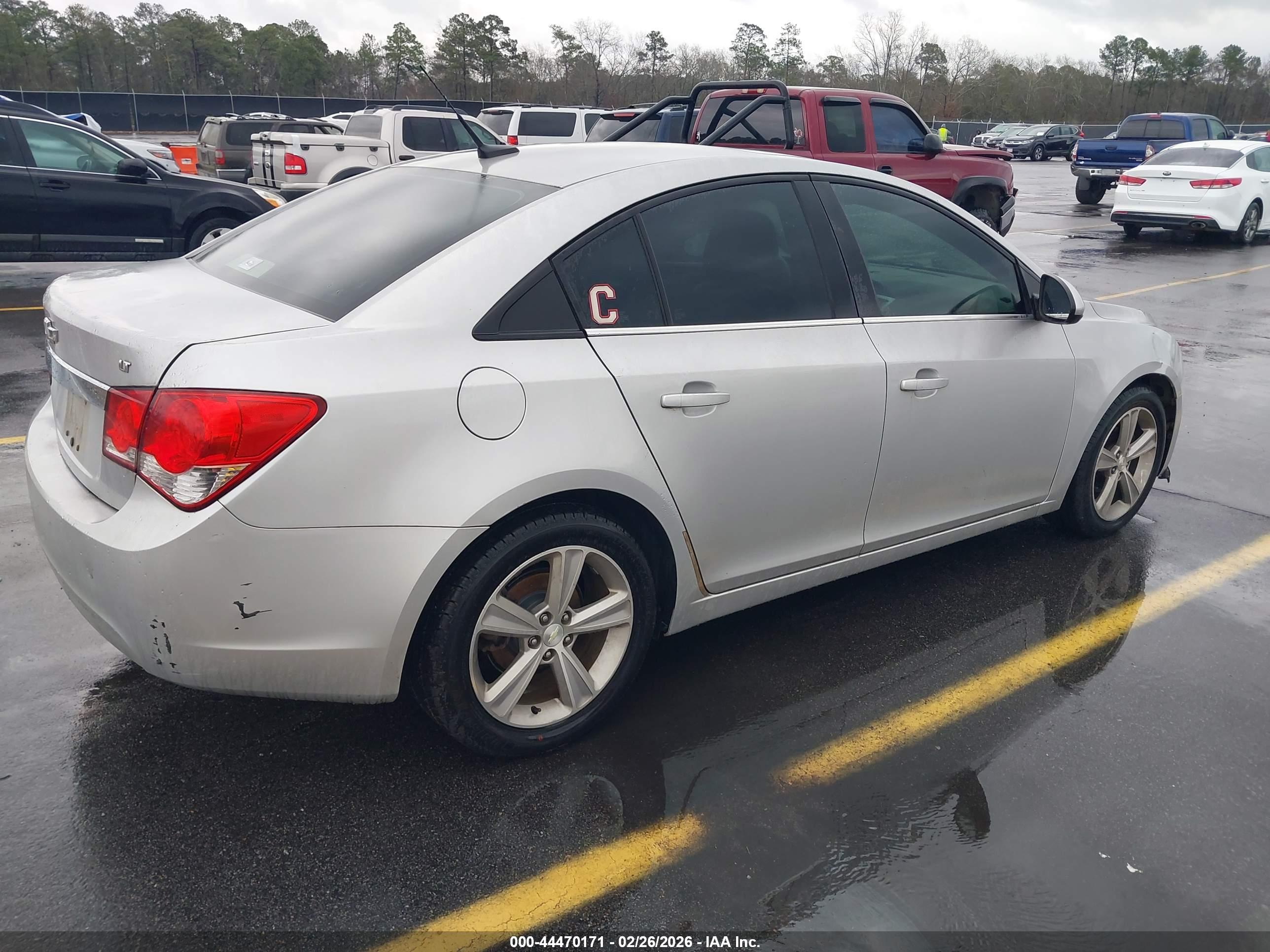 CHEVROLET CRUZE image 4