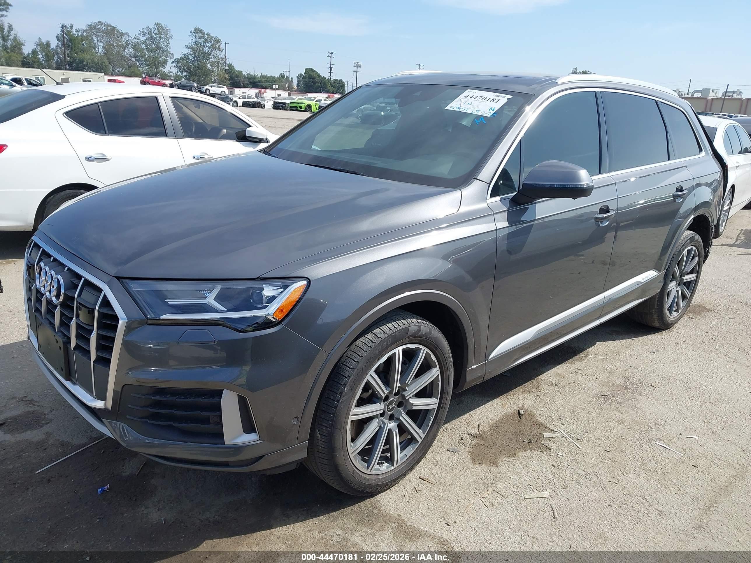 AUDI Q7 image 2