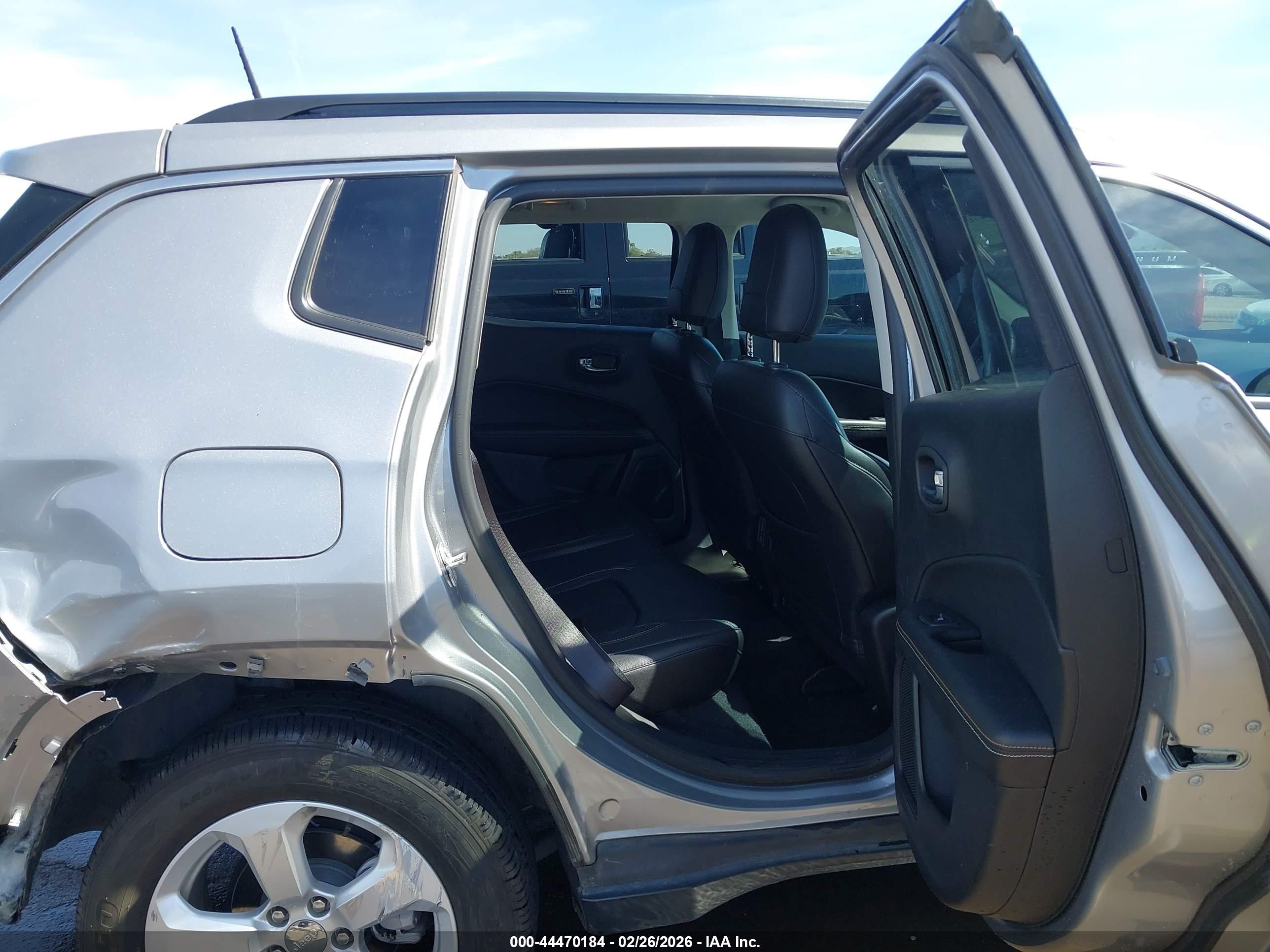 JEEP COMPASS image 8