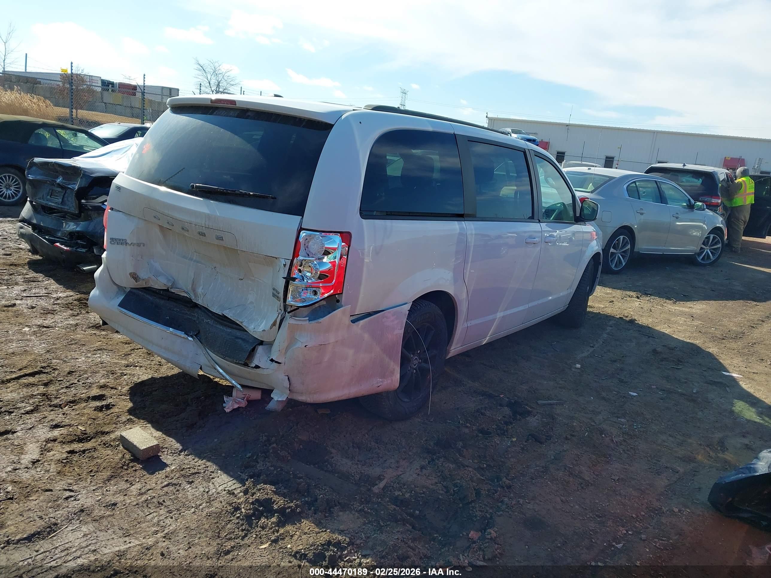 DODGE GRAND image 4