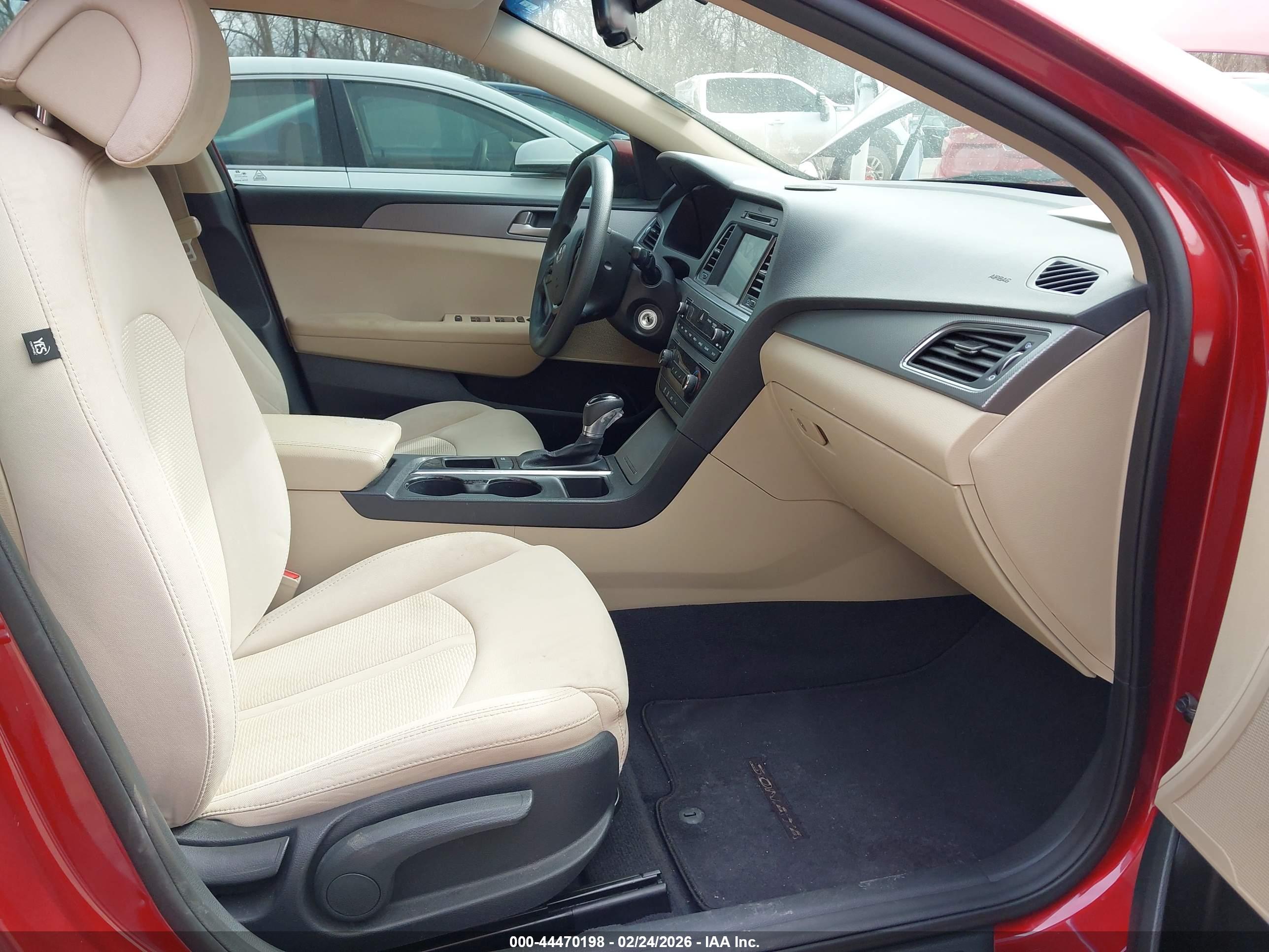 HYUNDAI SONATA image 5