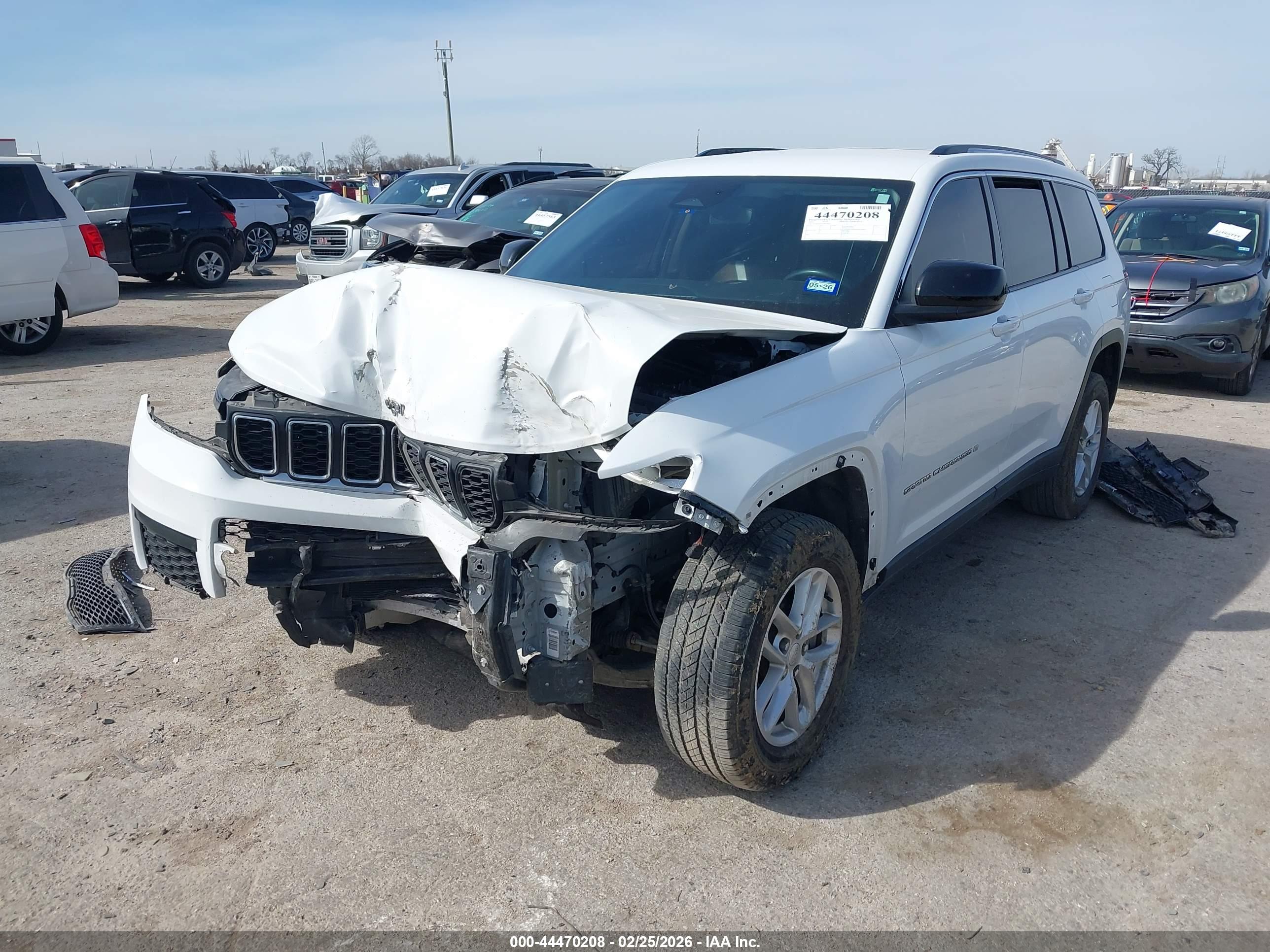 JEEP GRAND image 2