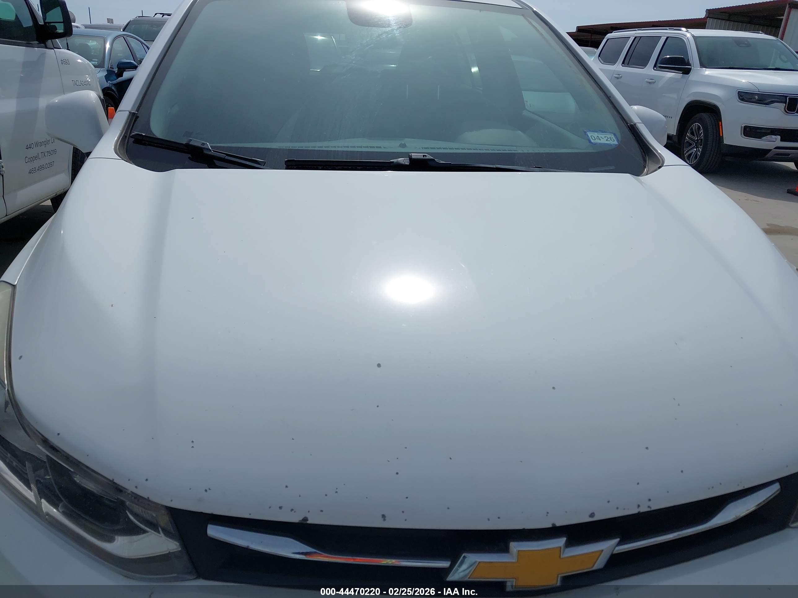 CHEVROLET TRAX image 6