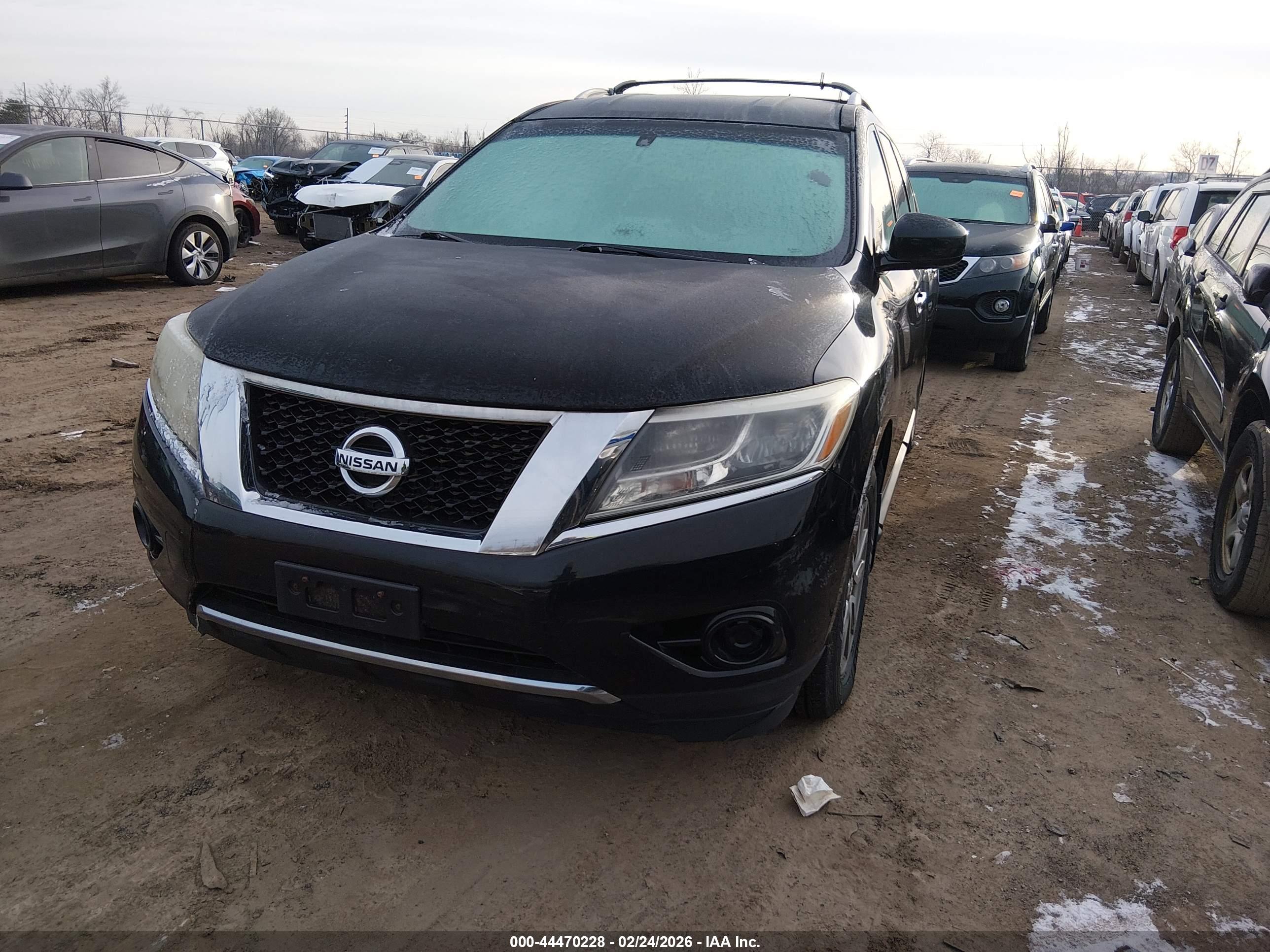 NISSAN PATHFINDER image 2