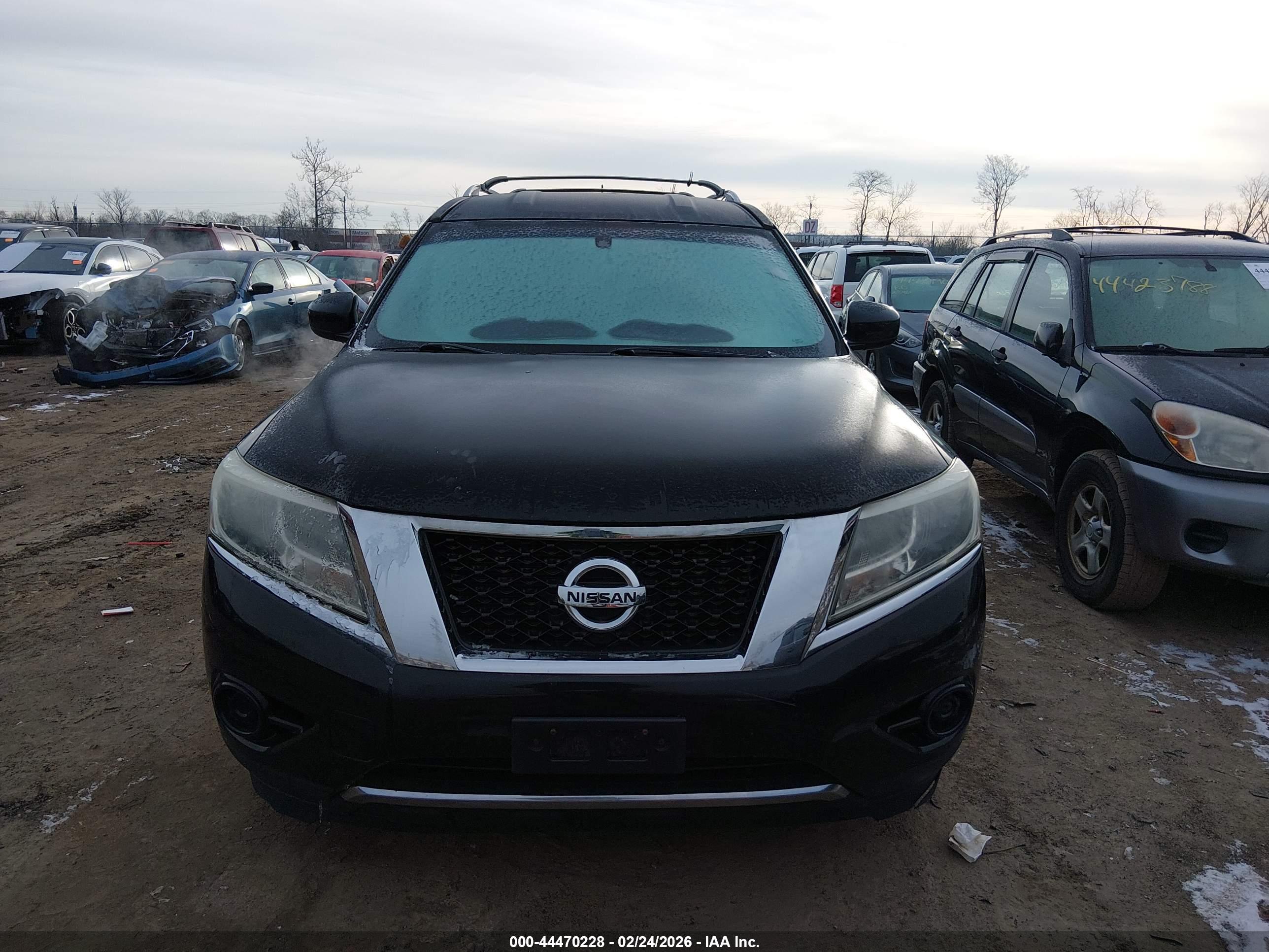 NISSAN PATHFINDER image 6