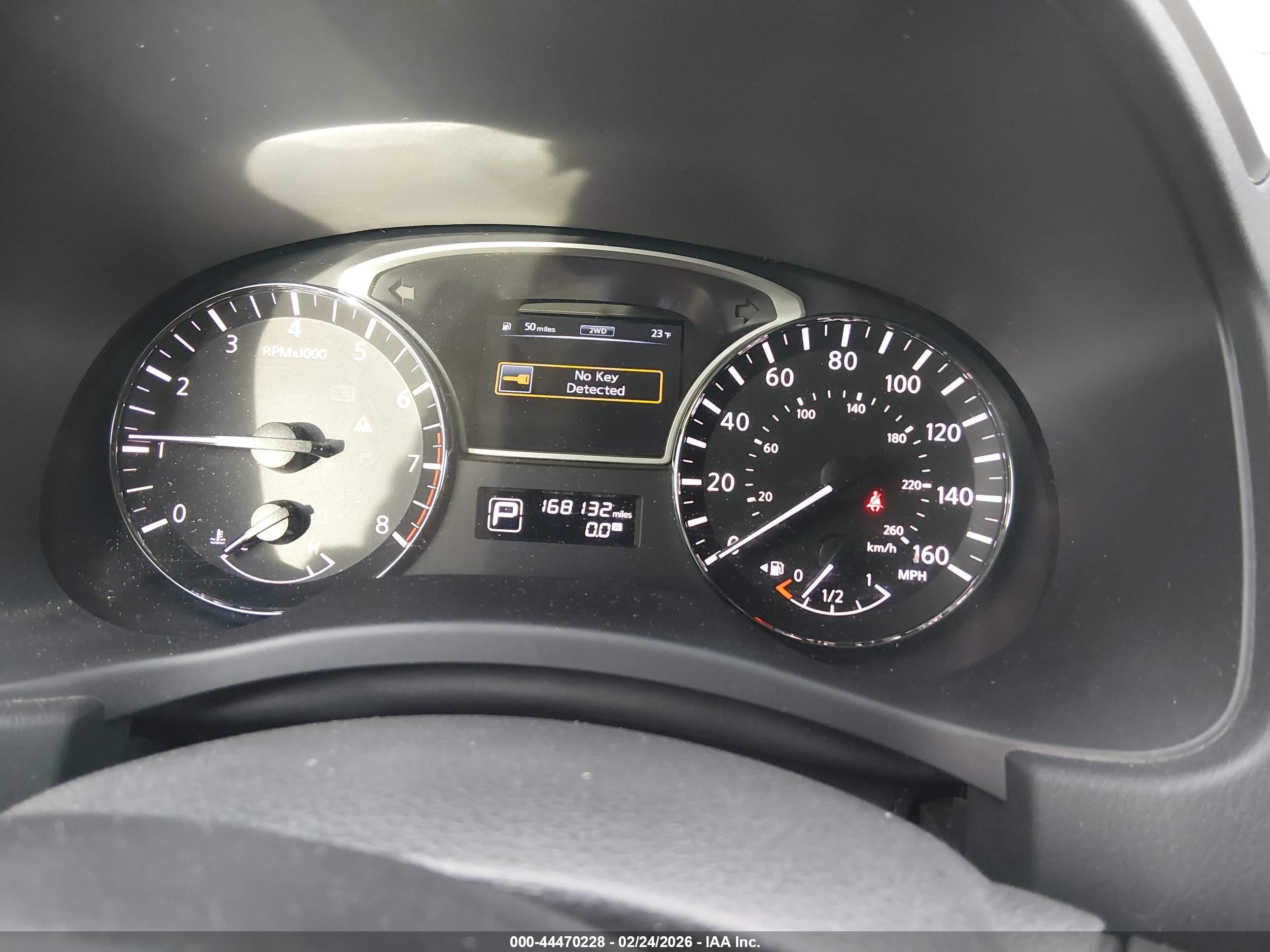 NISSAN PATHFINDER image 7