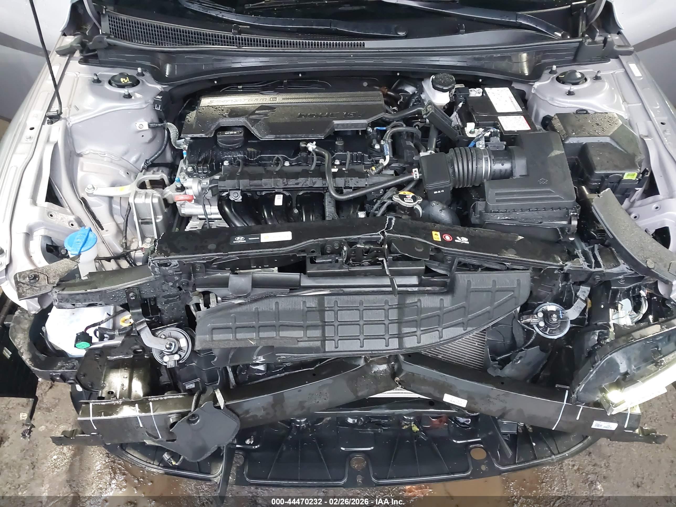 HYUNDAI ELANTRA image 10