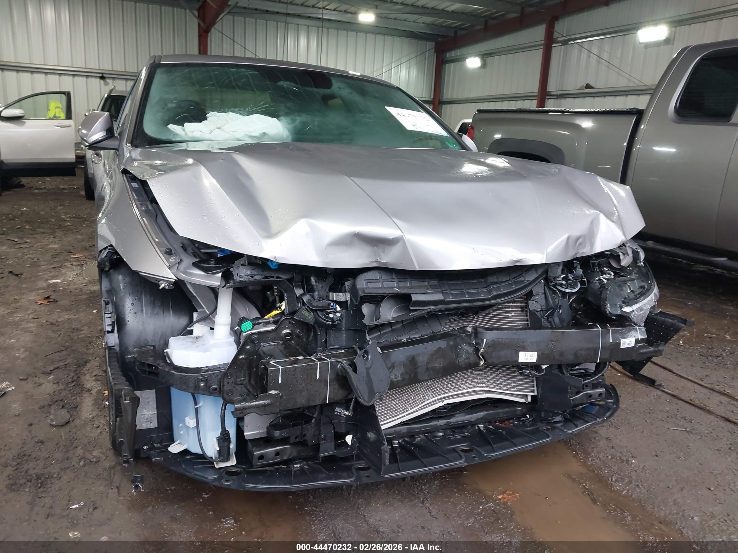 HYUNDAI ELANTRA image 6