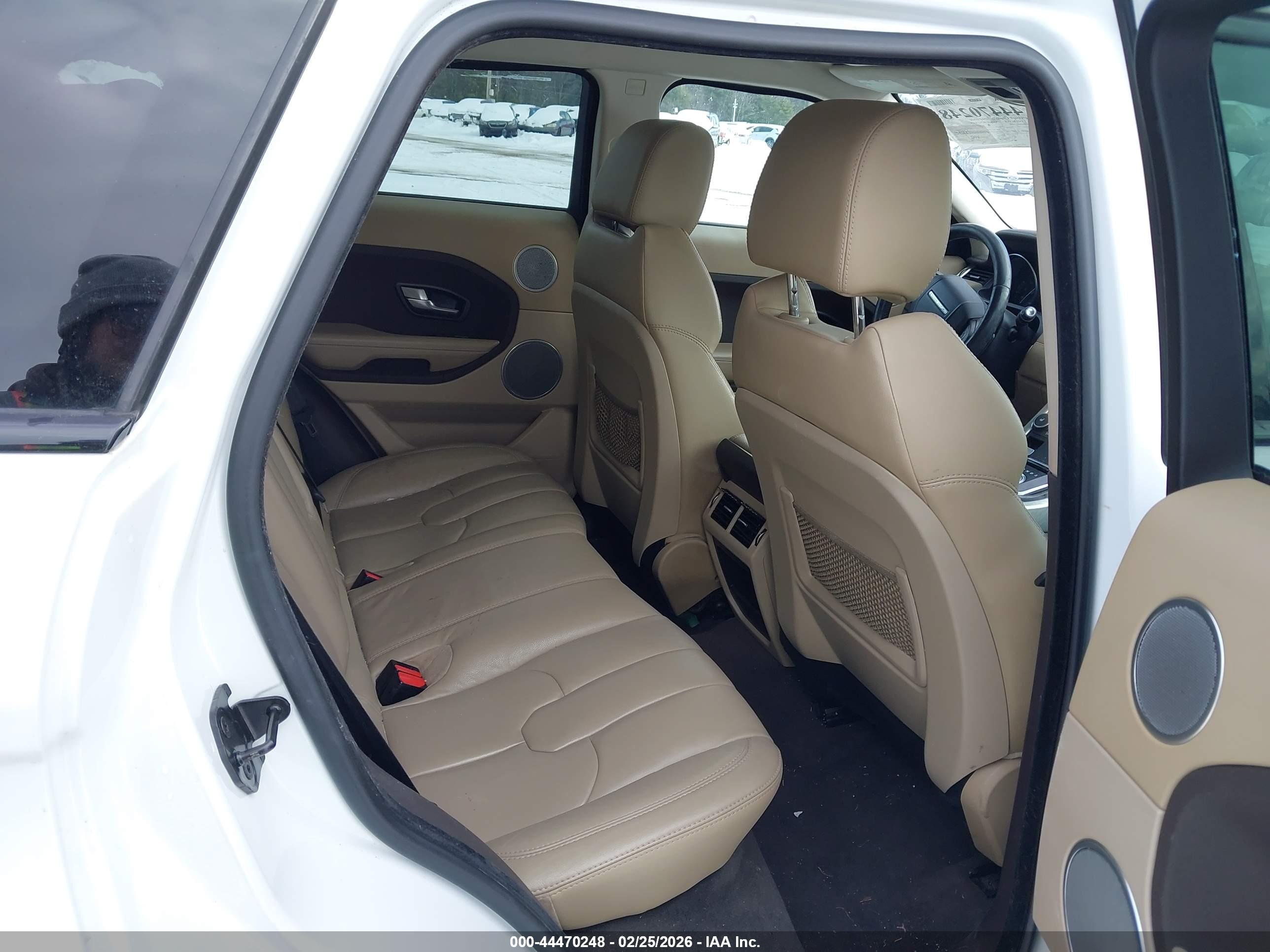 LAND ROVER image 8