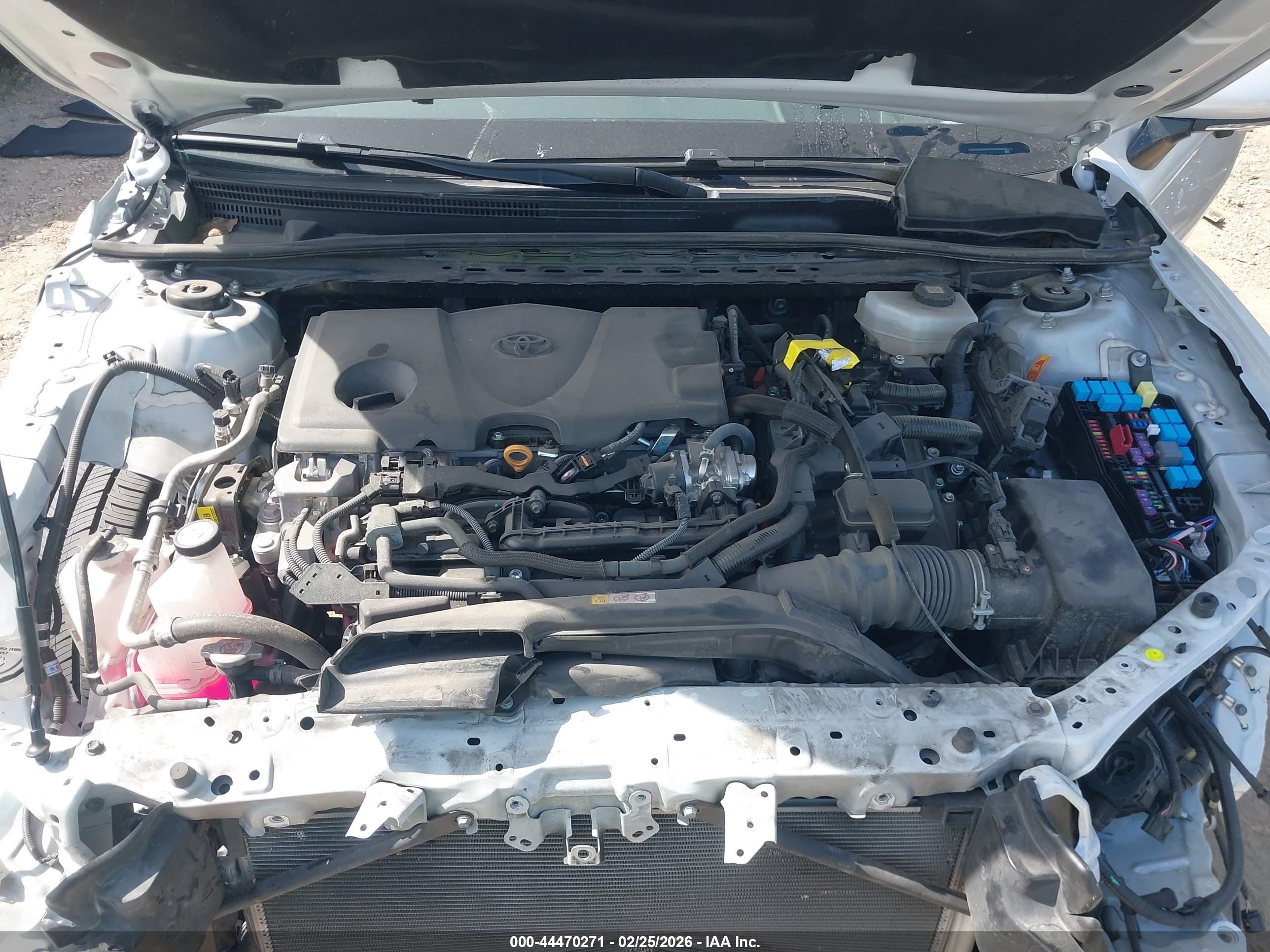 TOYOTA CAMRY image 10