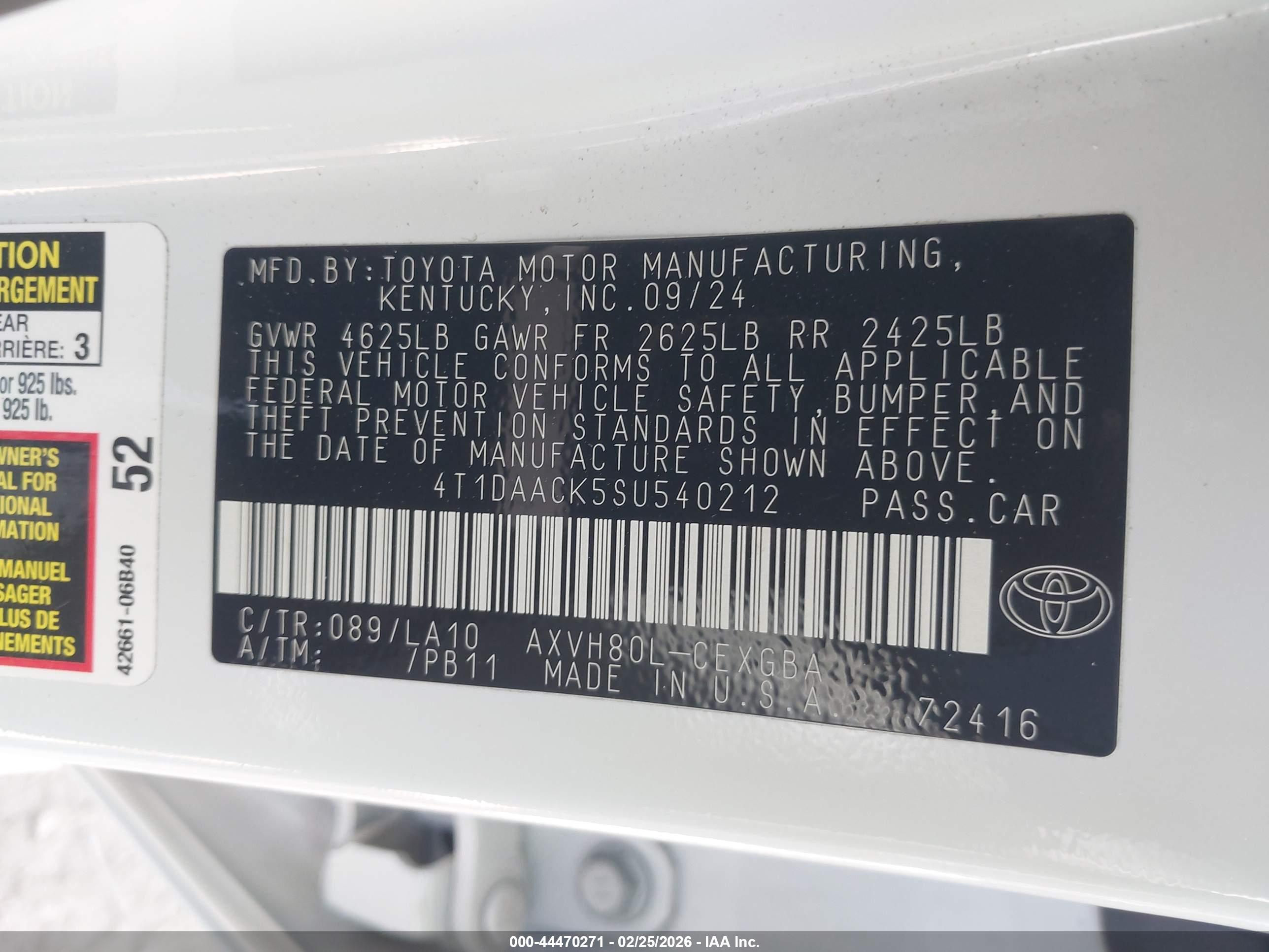 TOYOTA CAMRY image 9