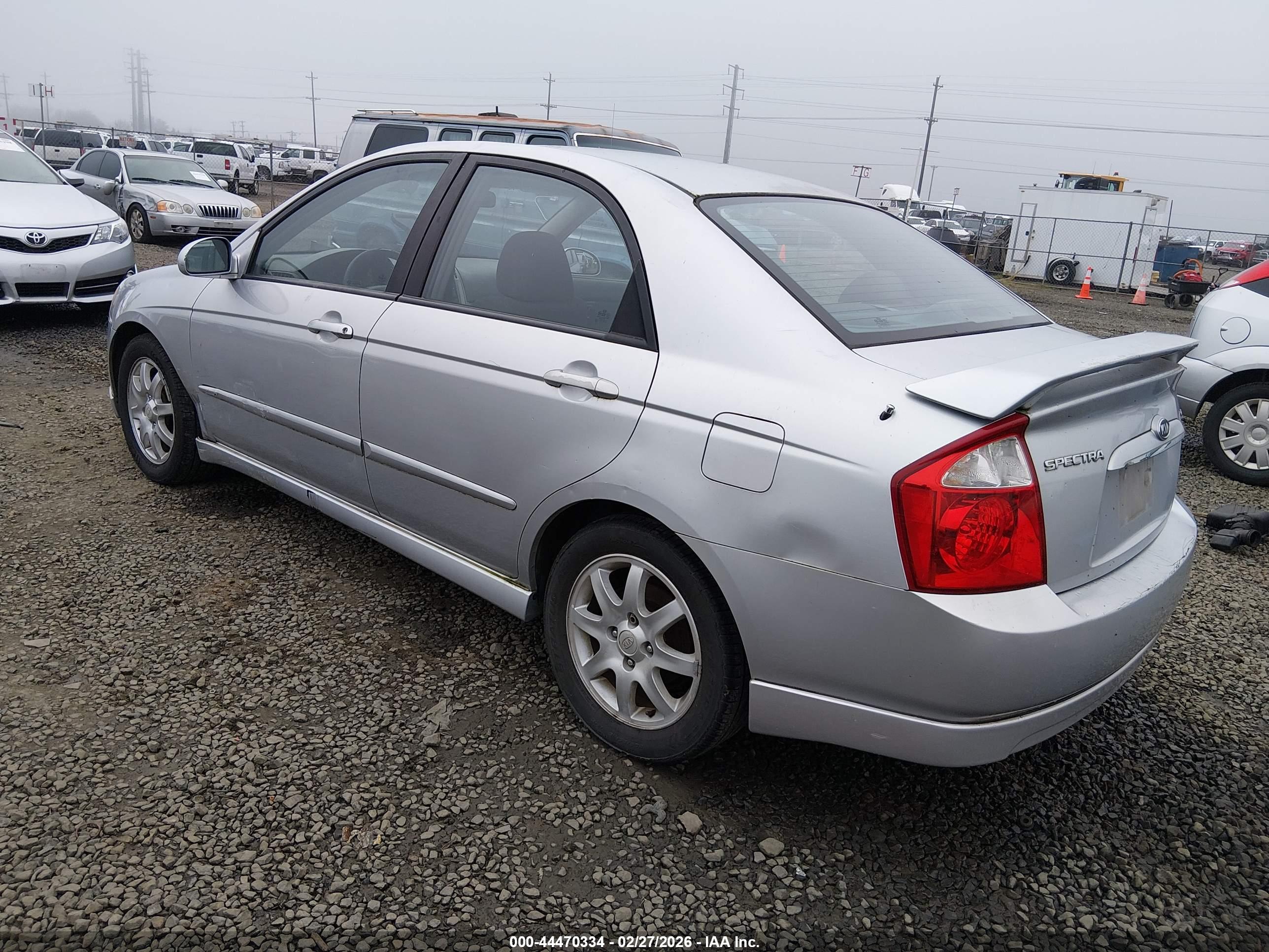 KIA SPECTRA image 3