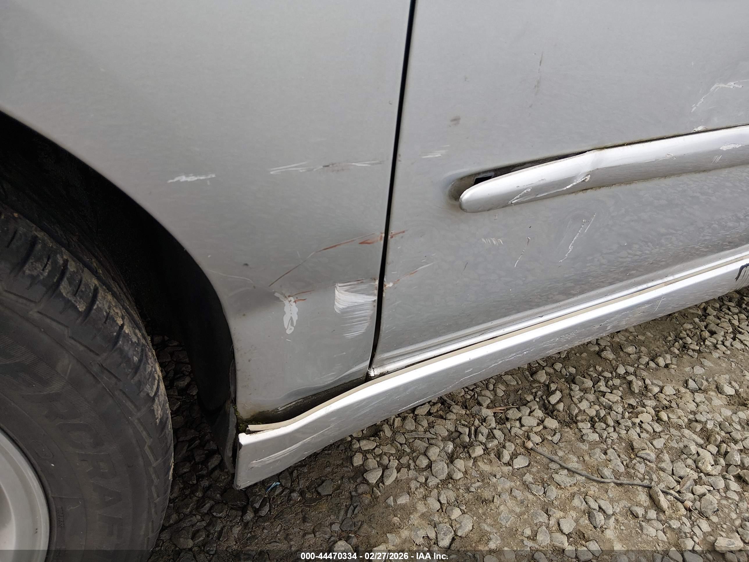 KIA SPECTRA image 6