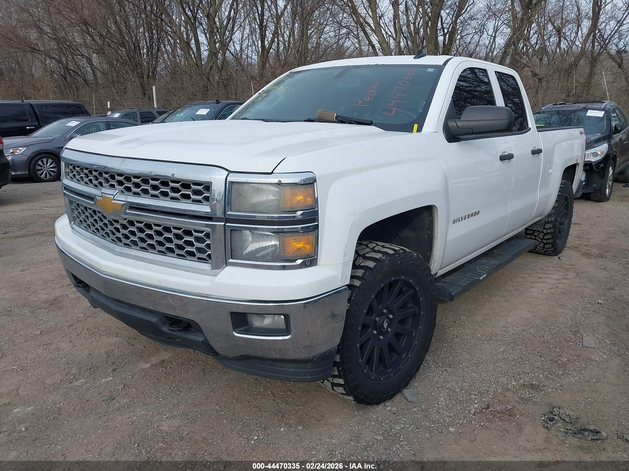CHEVROLET SILVERADO image 2