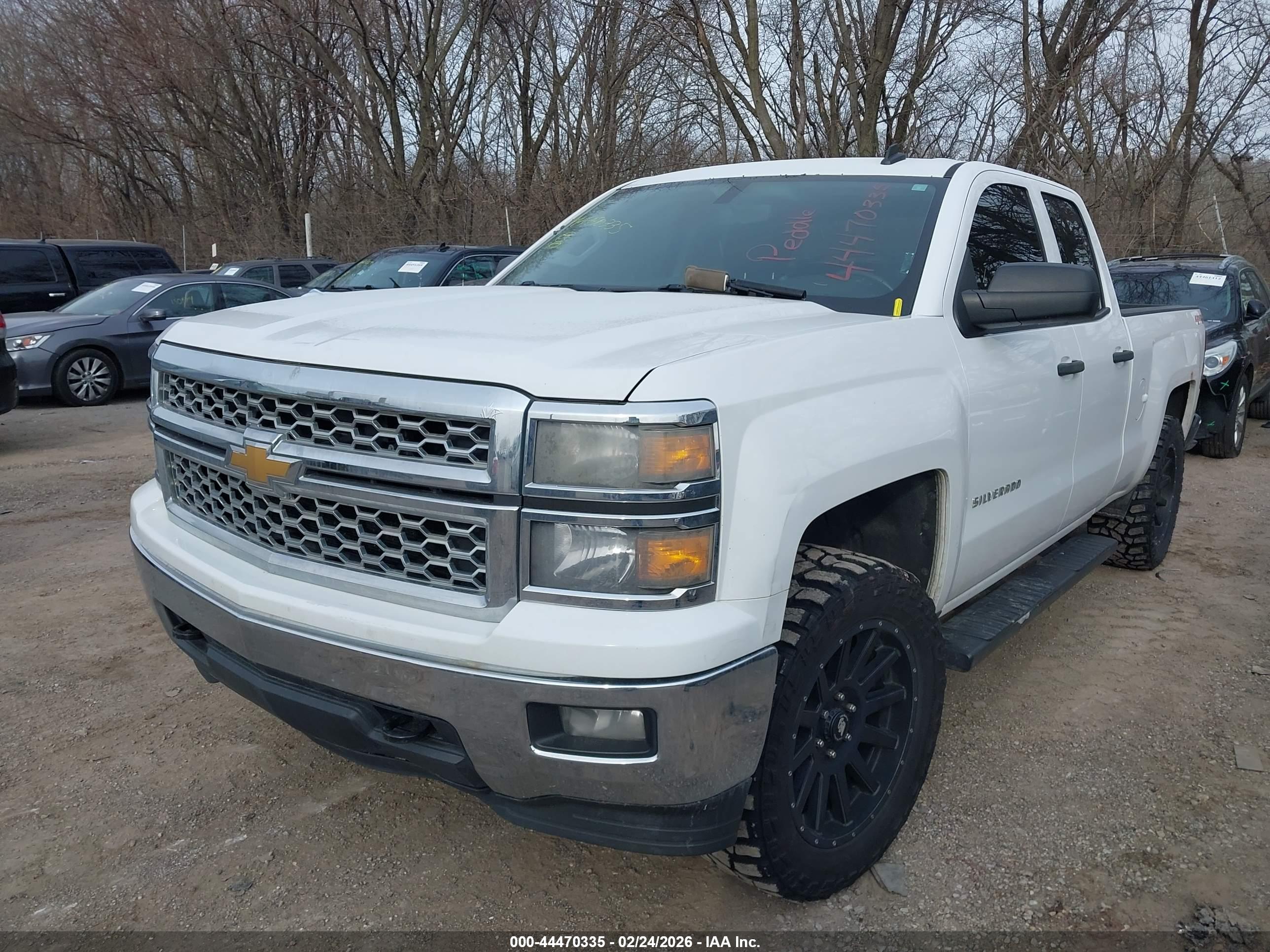 CHEVROLET SILVERADO image 6
