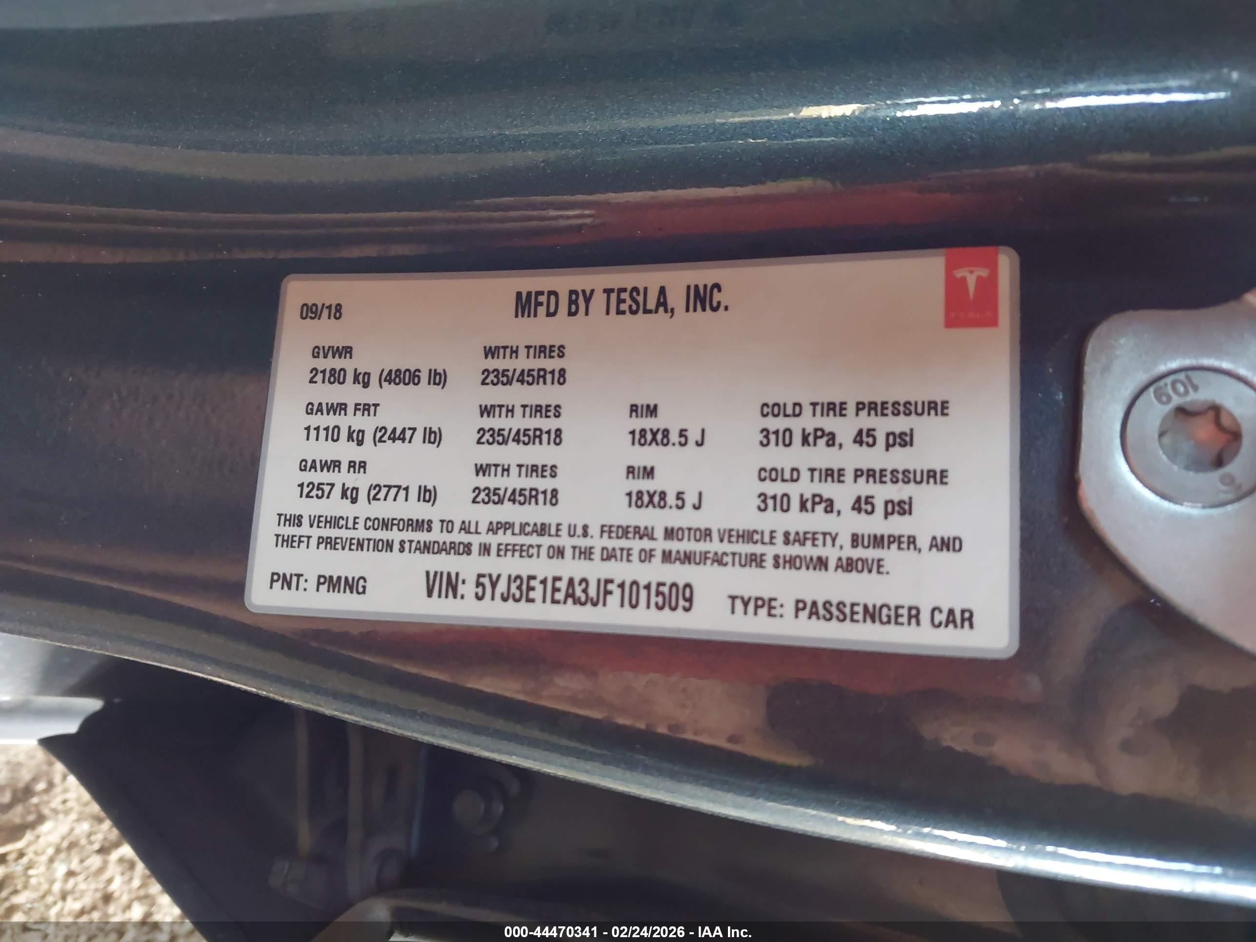 TESLA MODEL image 9