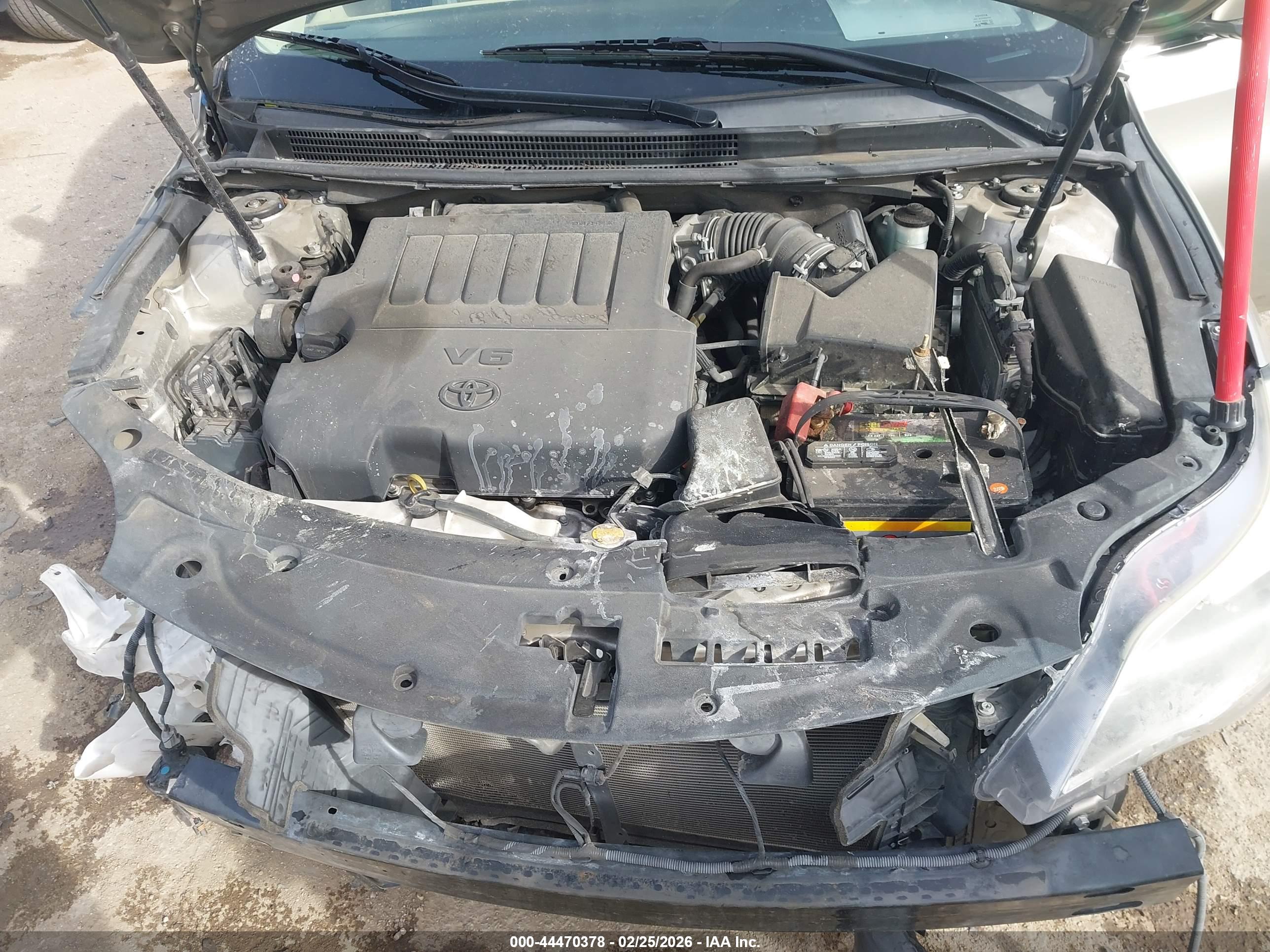 TOYOTA AVALON image 10