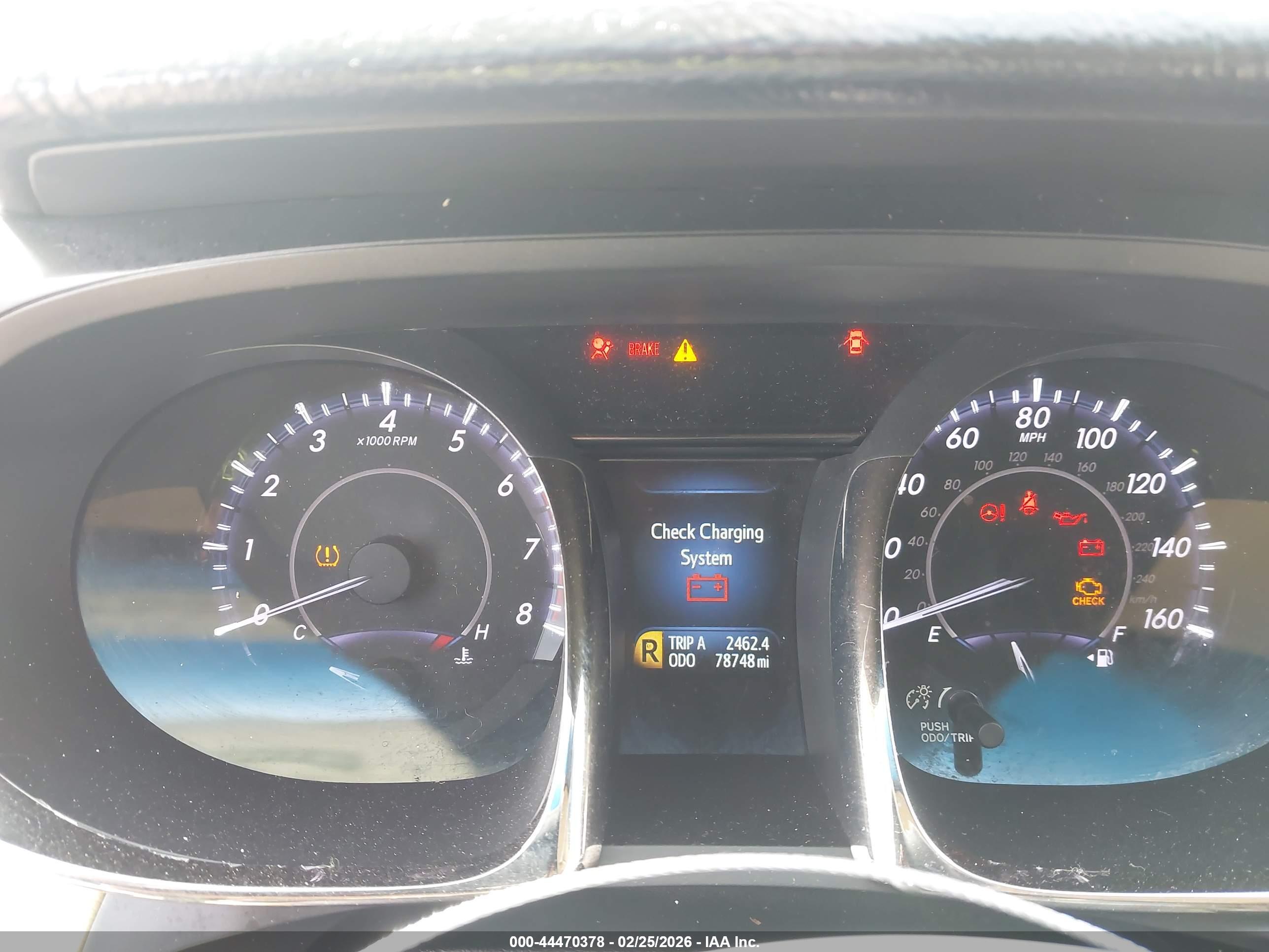 TOYOTA AVALON image 7