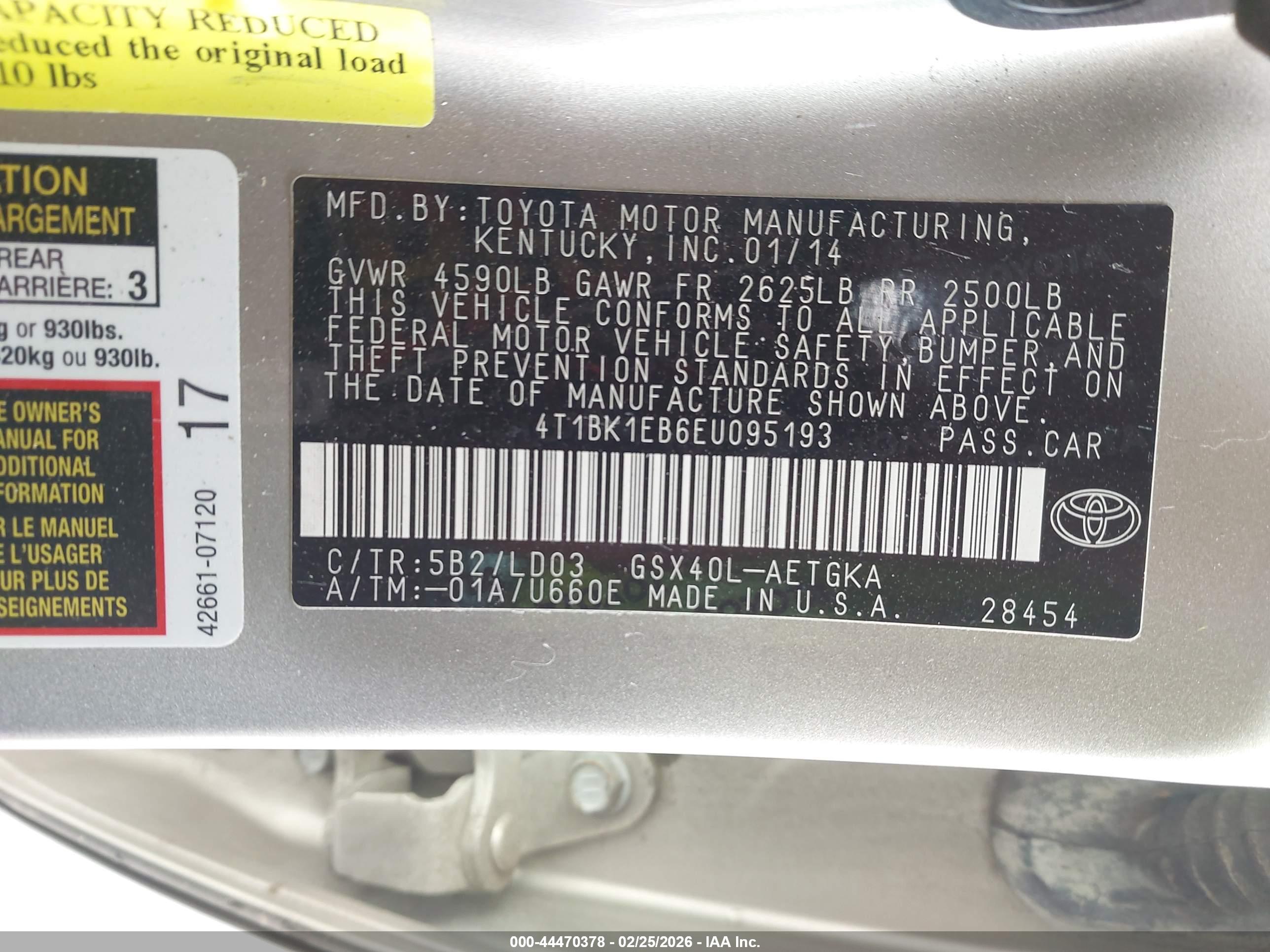 TOYOTA AVALON image 9