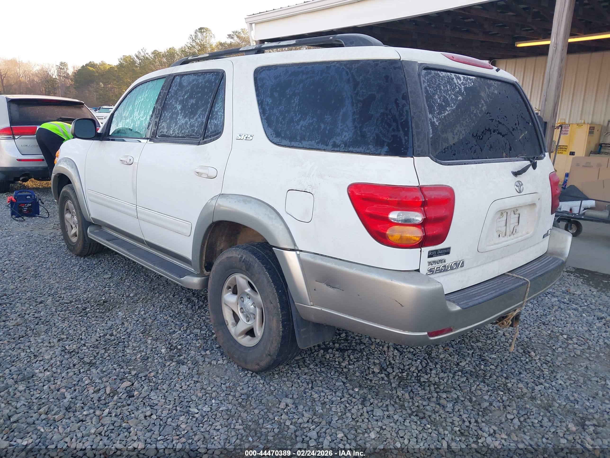 TOYOTA SEQUOIA image 3