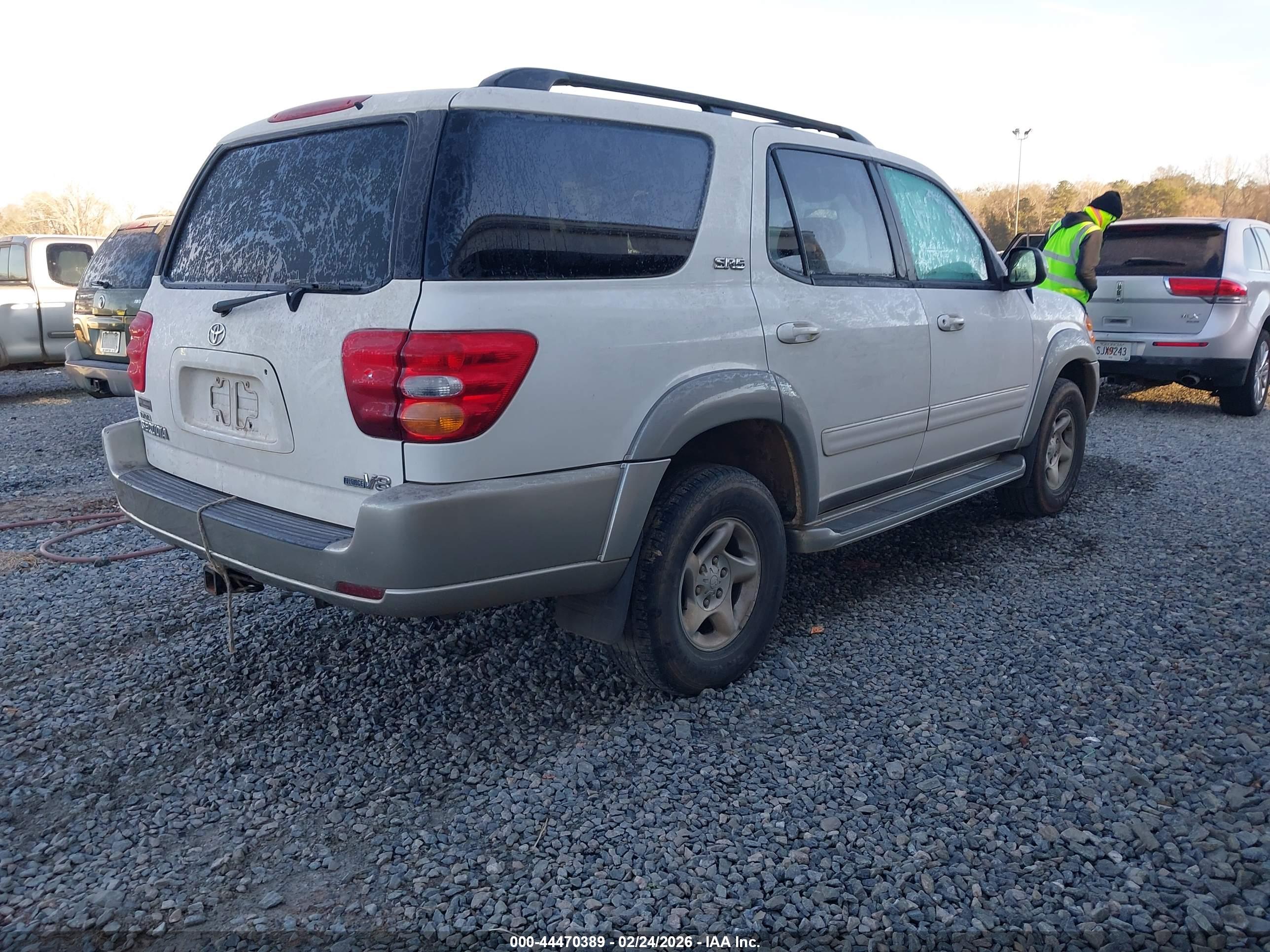 TOYOTA SEQUOIA image 4