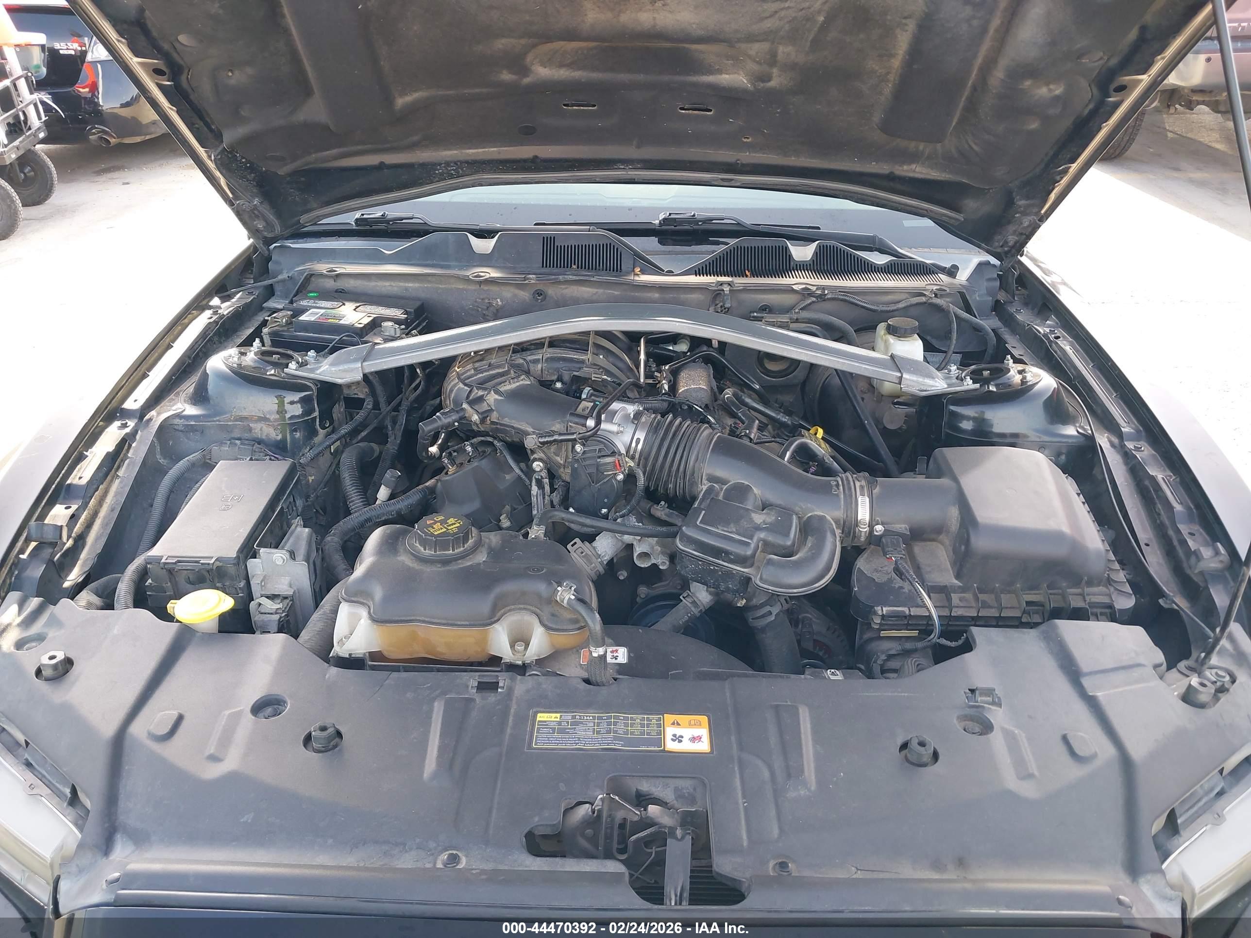 FORD MUSTANG image 10