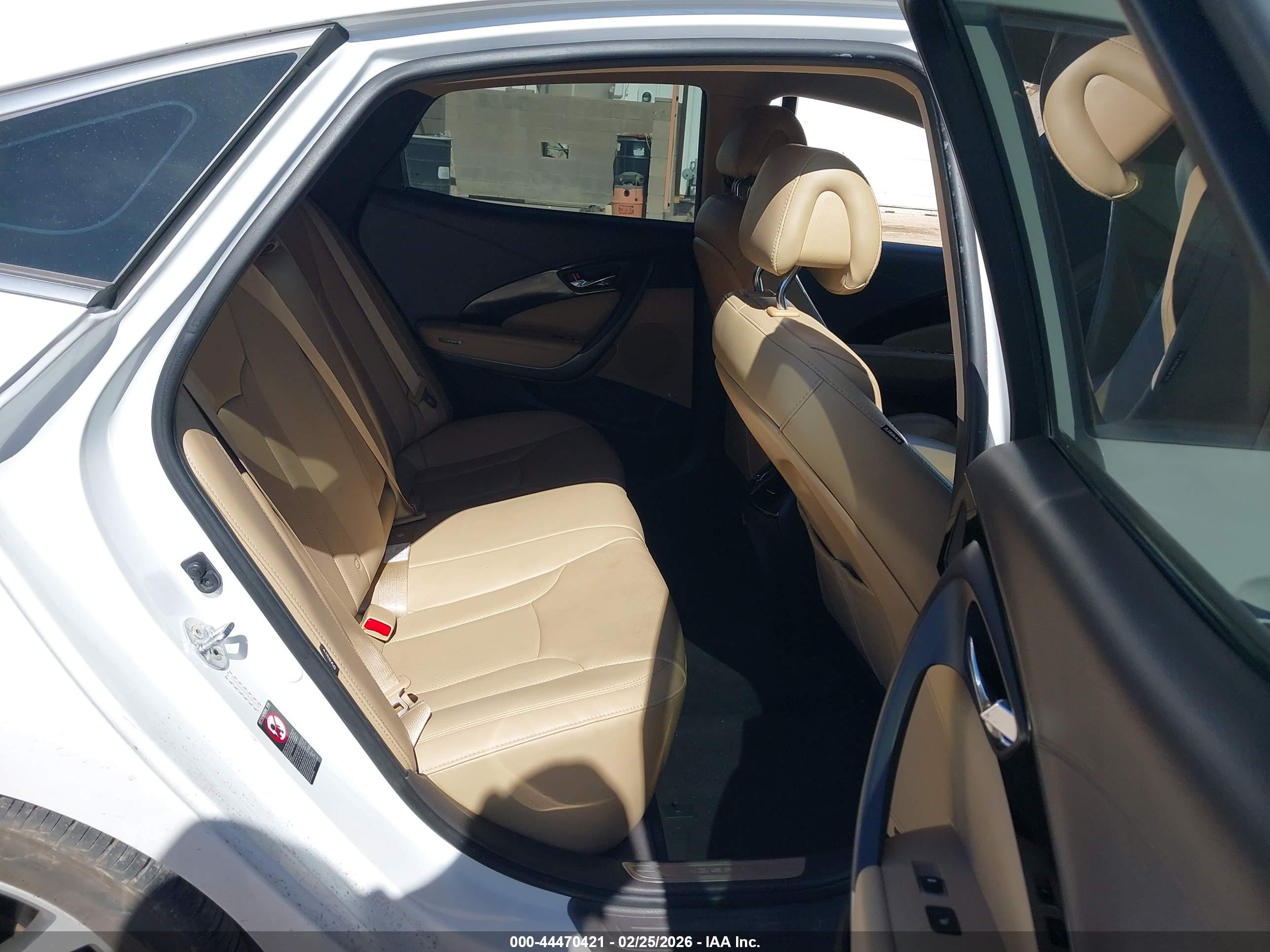HYUNDAI AZERA image 8
