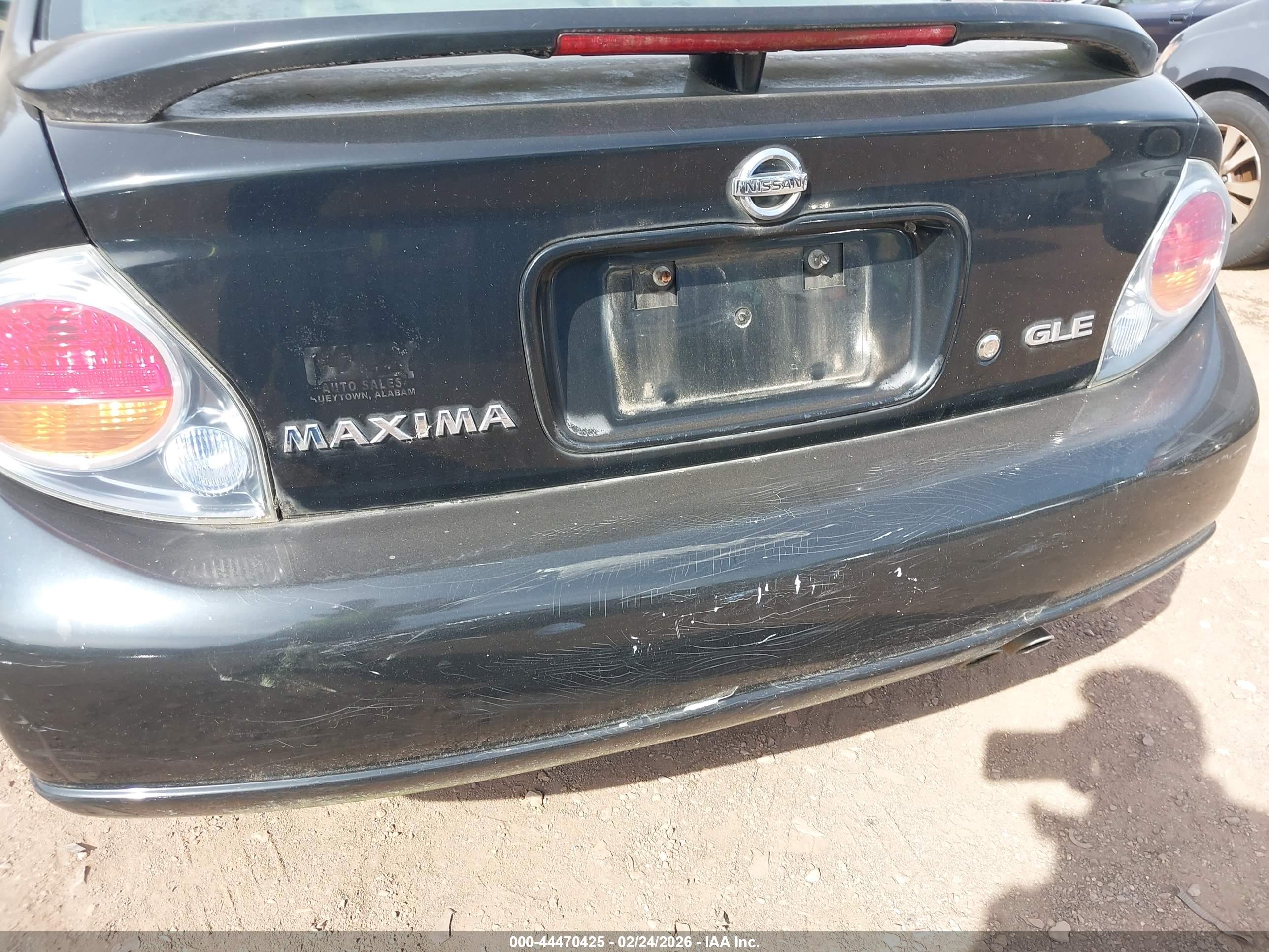 NISSAN MAXIMA image 6
