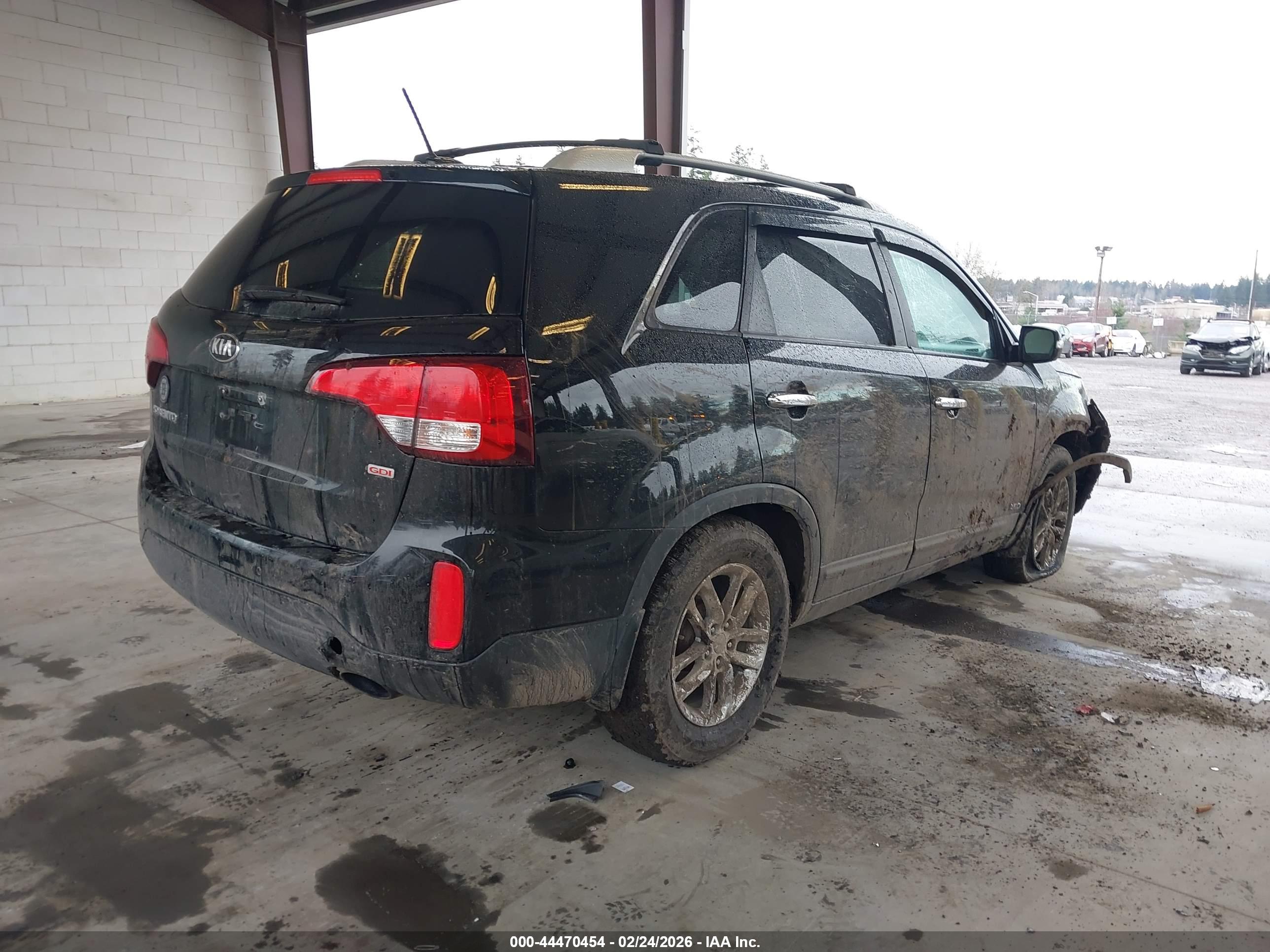 KIA SORENTO image 4