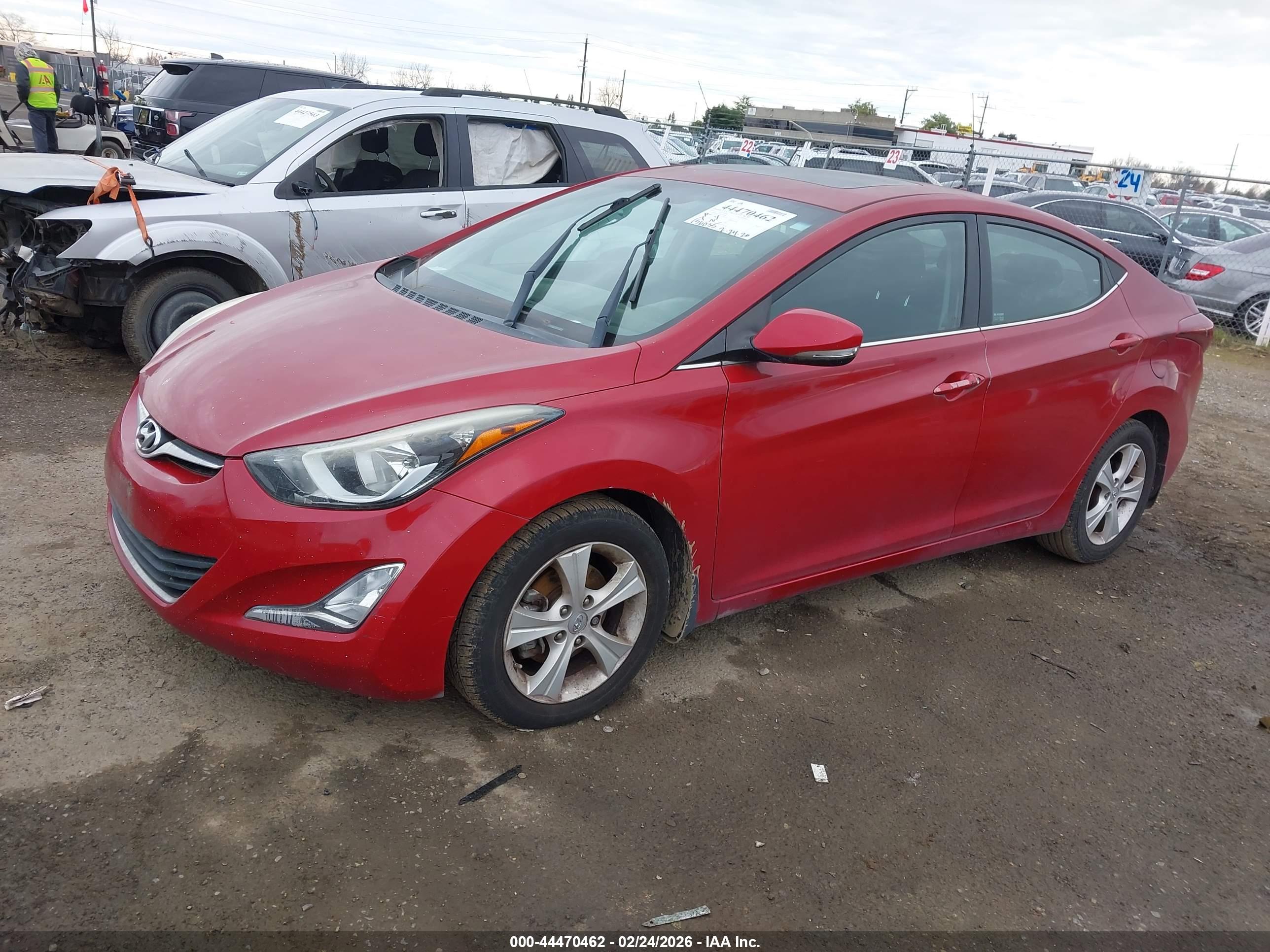 HYUNDAI ELANTRA image 2