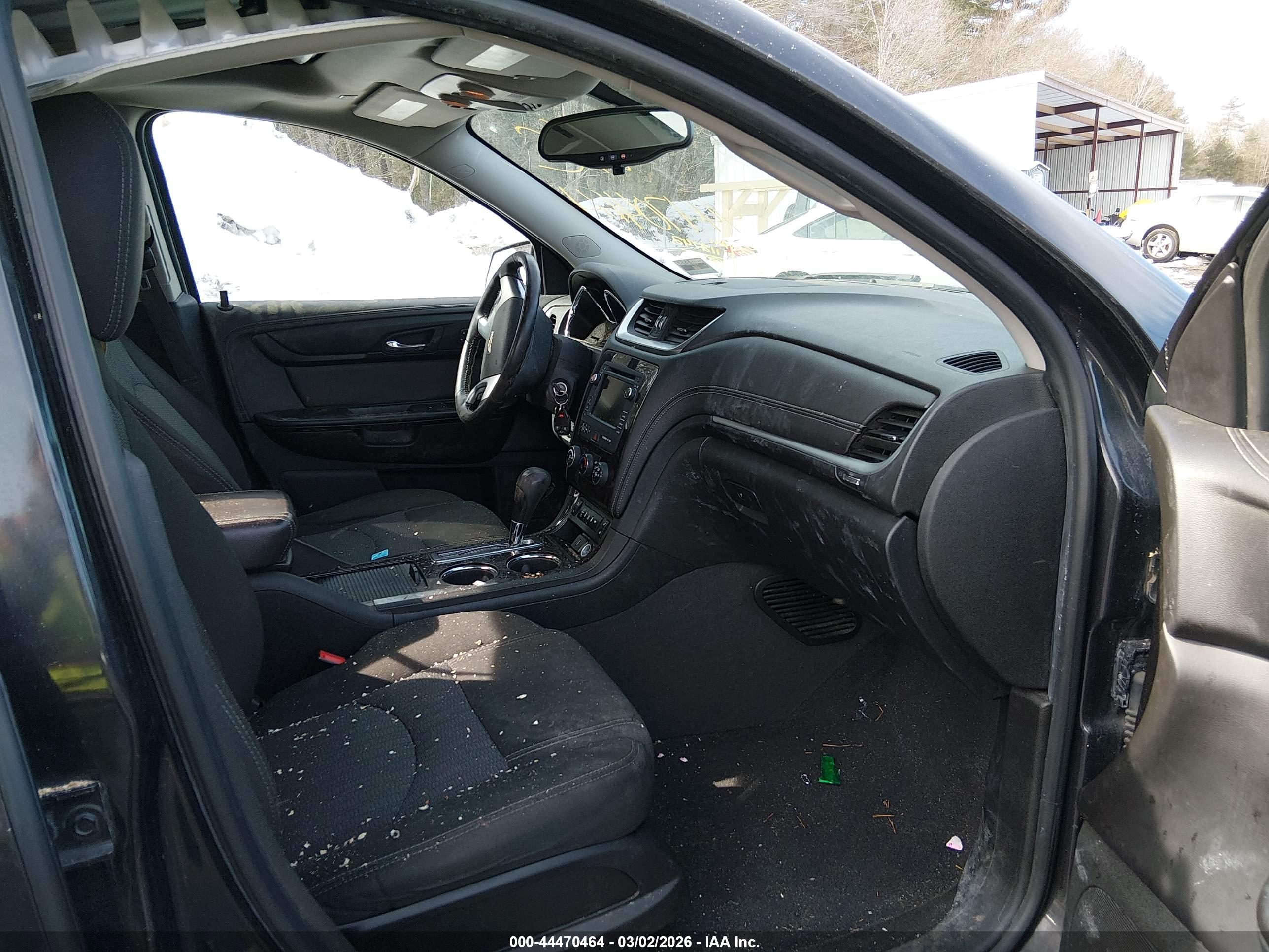CHEVROLET TRAVERSE image 5
