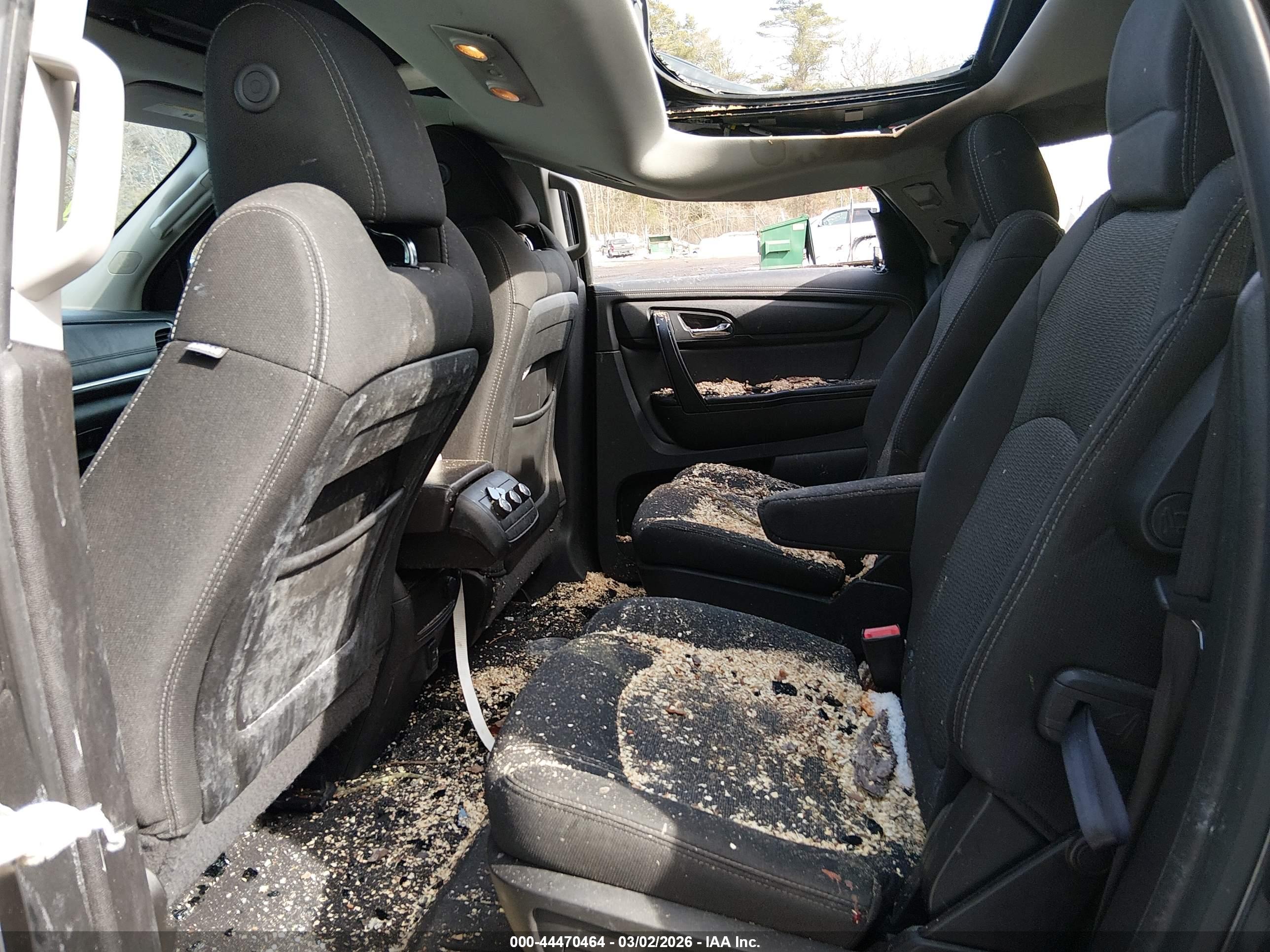 CHEVROLET TRAVERSE image 8