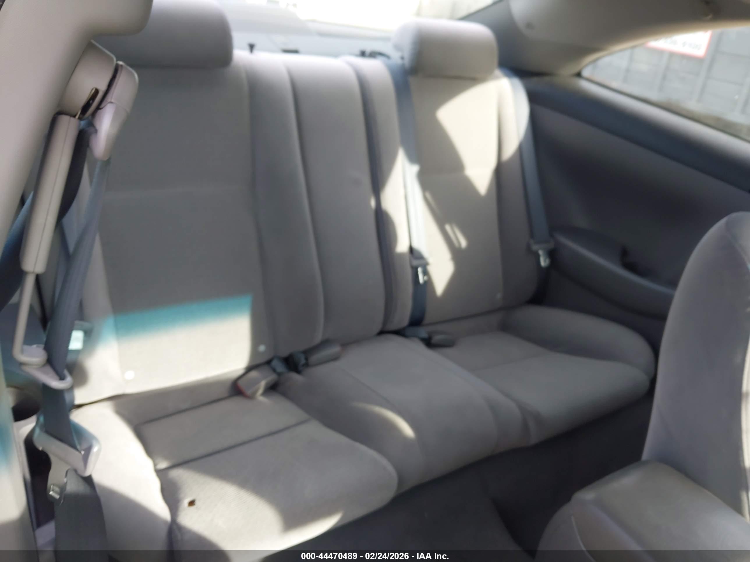 TOYOTA CAMRY image 8