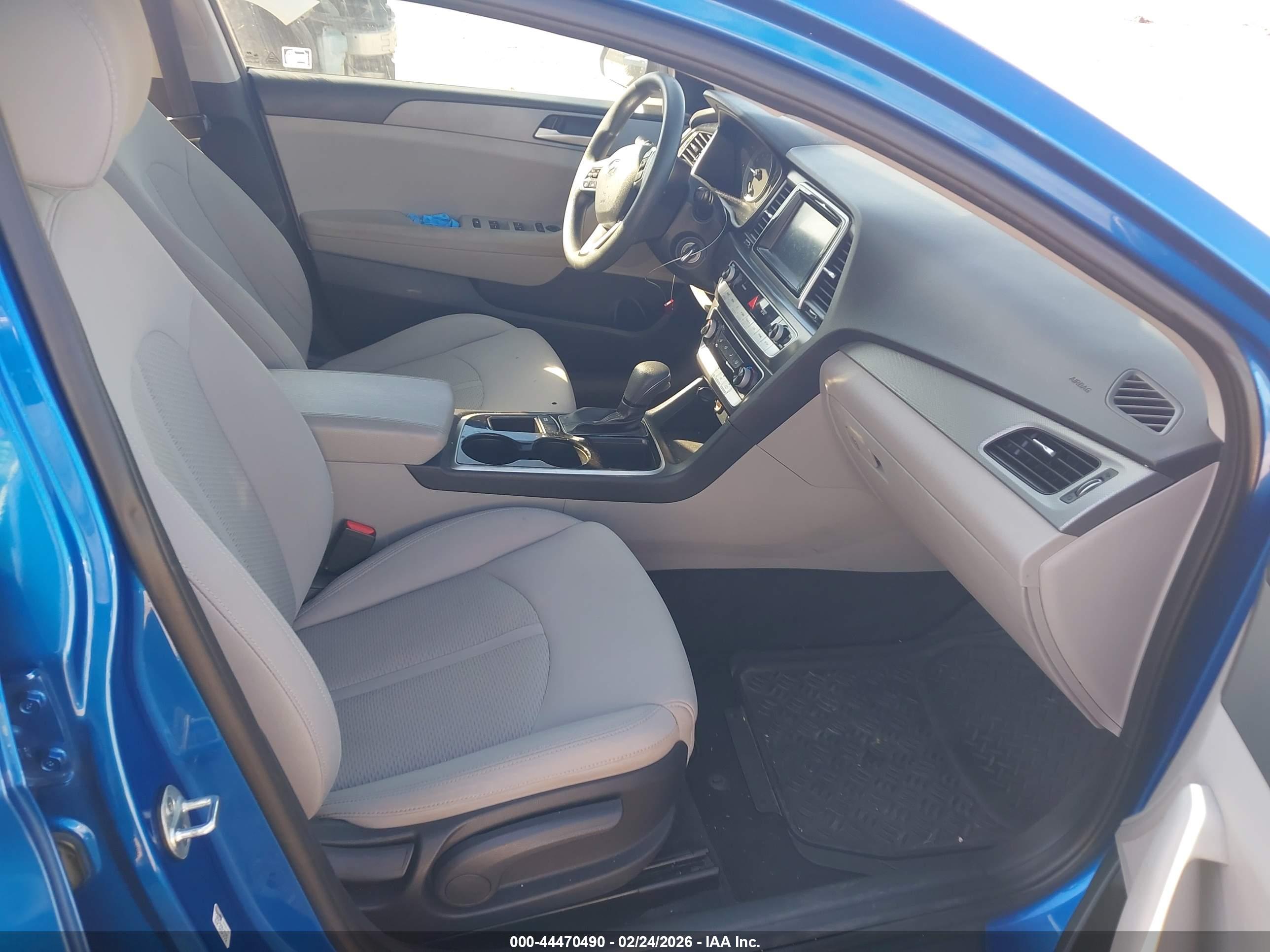 HYUNDAI SONATA image 5