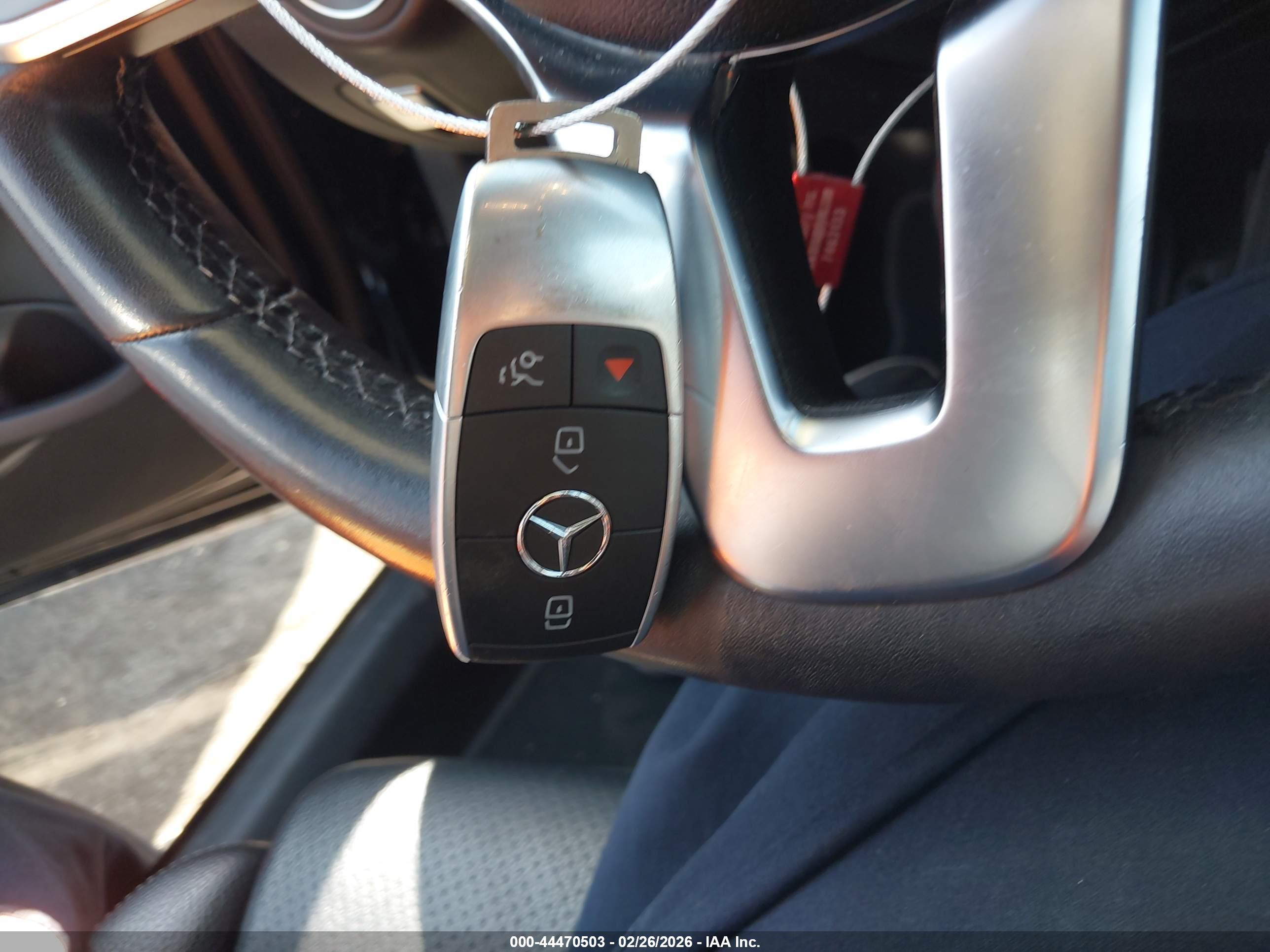 MERCEDES-BENZ C image 11