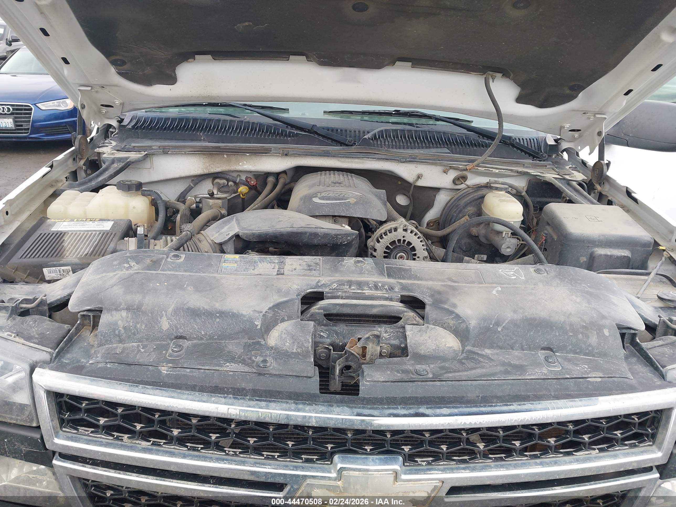 CHEVROLET SILVERADO image 10