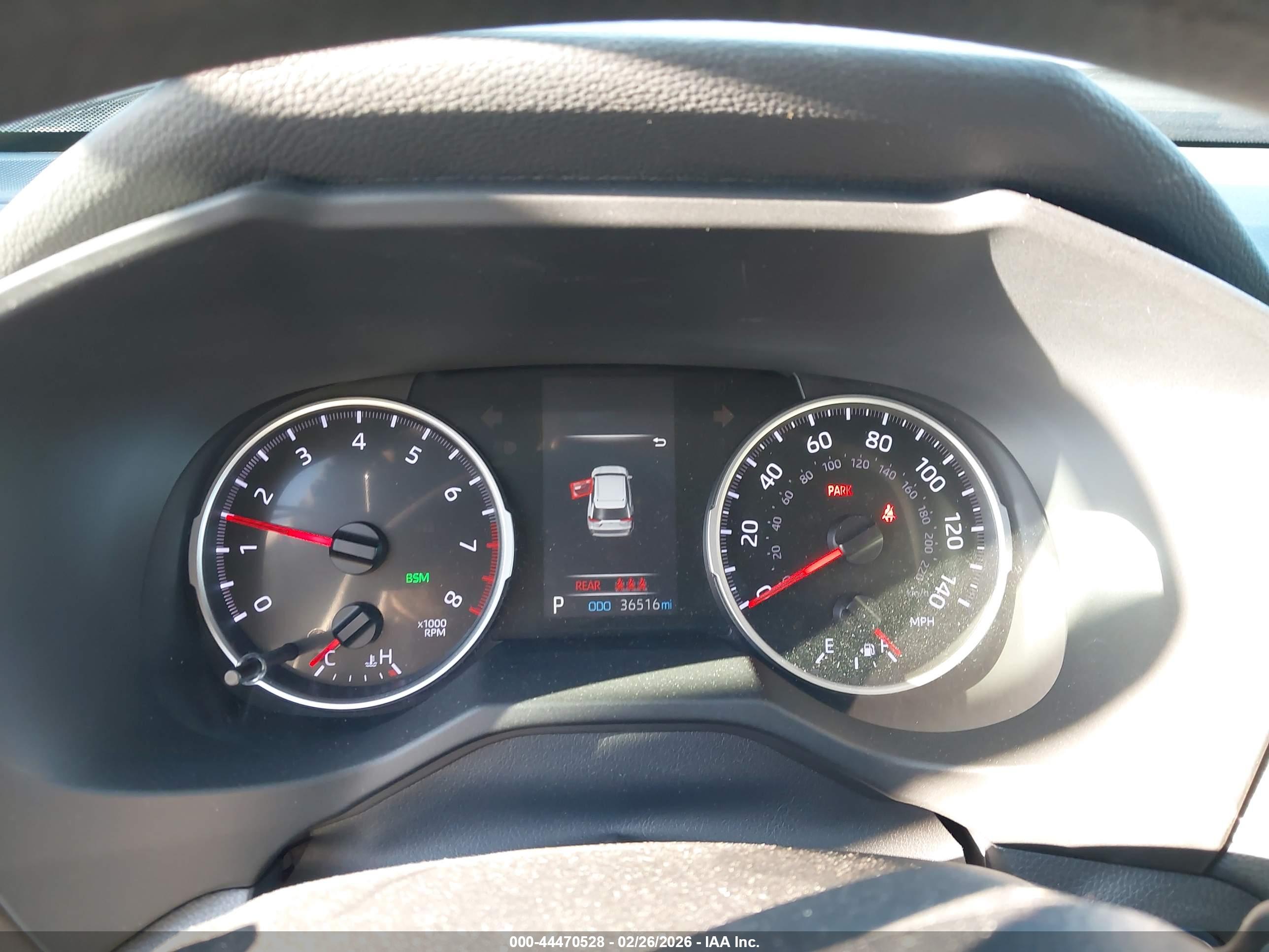 TOYOTA RAV4 image 7