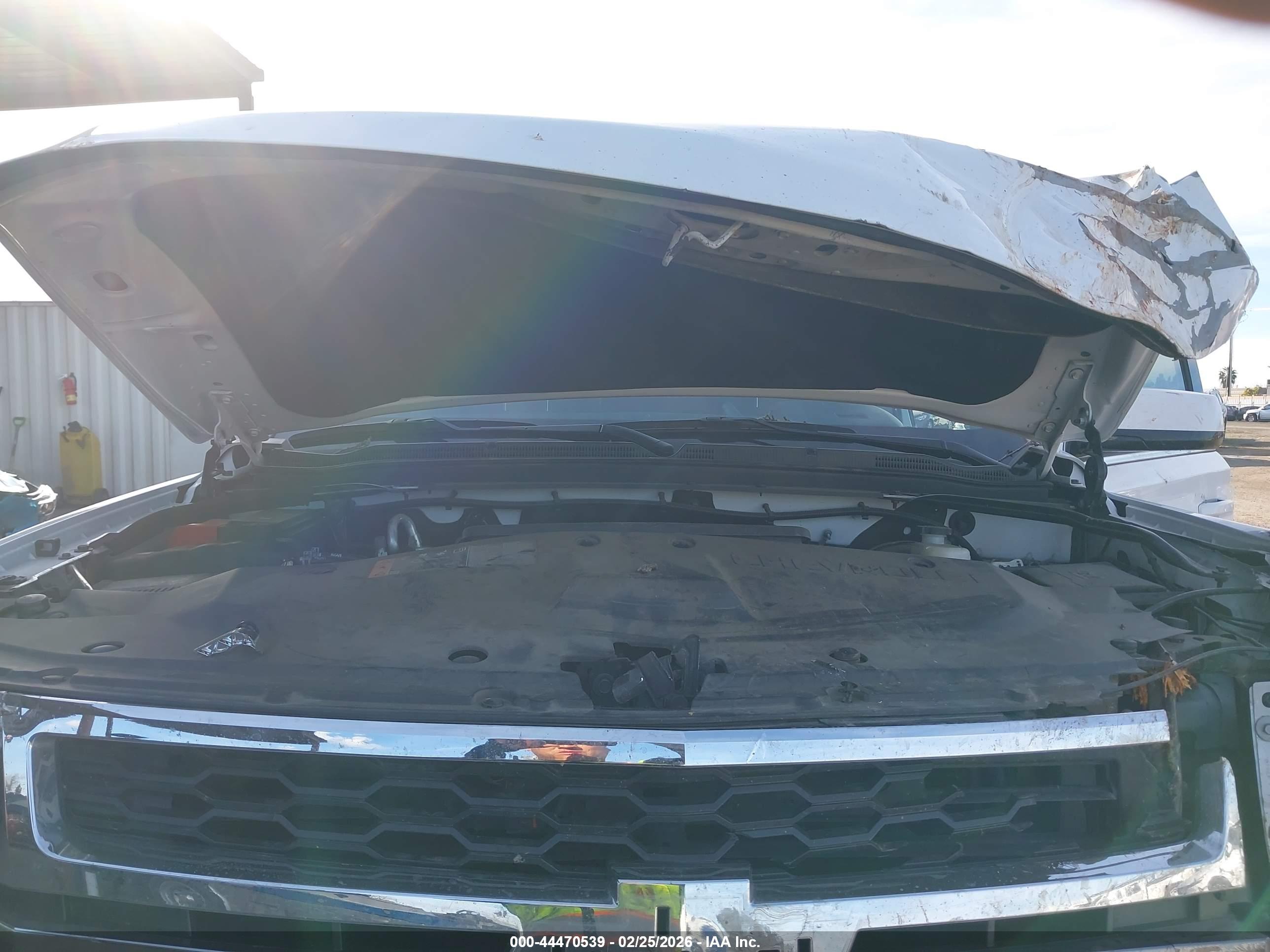 CHEVROLET TAHOE image 10