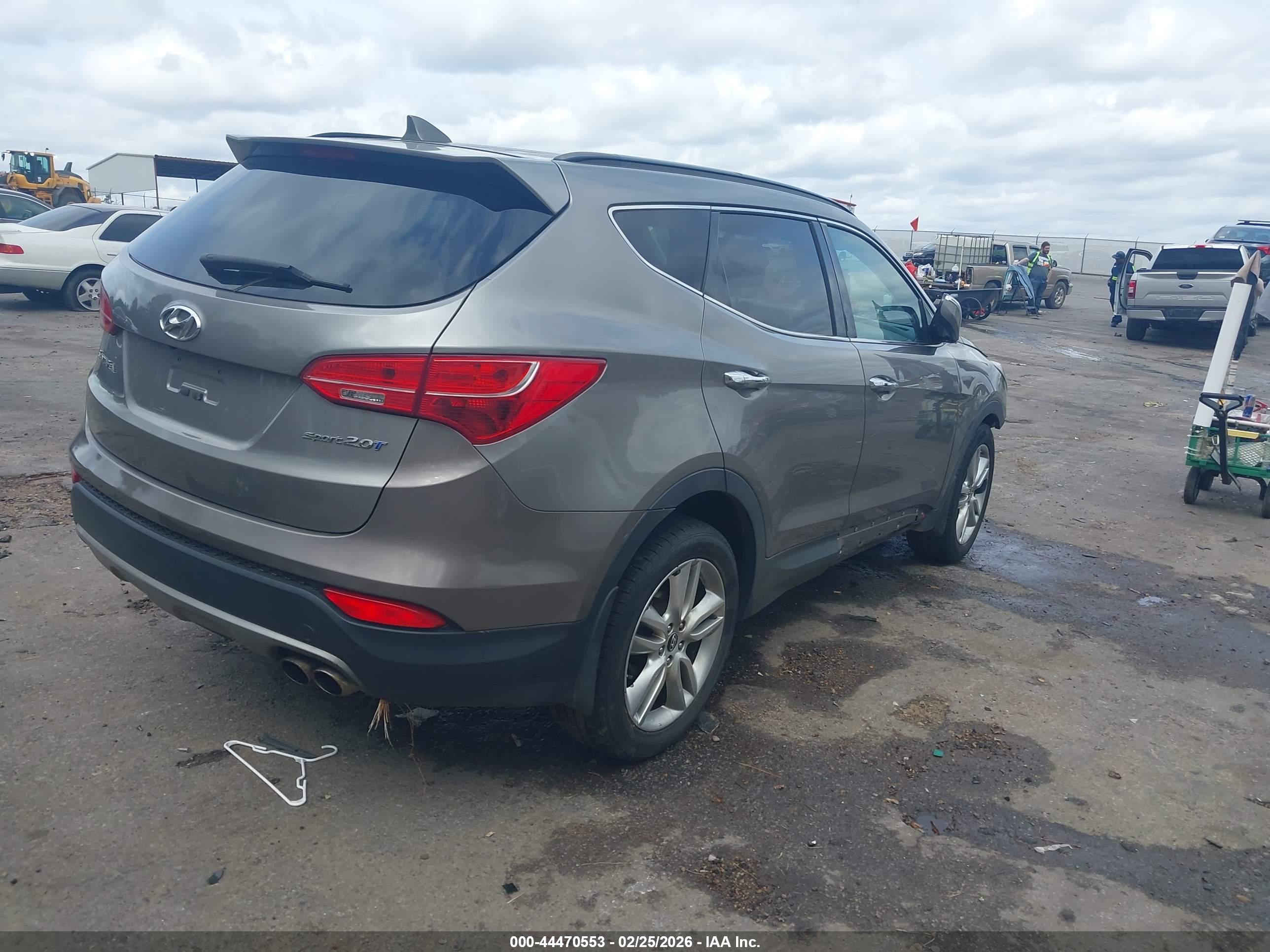 HYUNDAI SANTA image 4