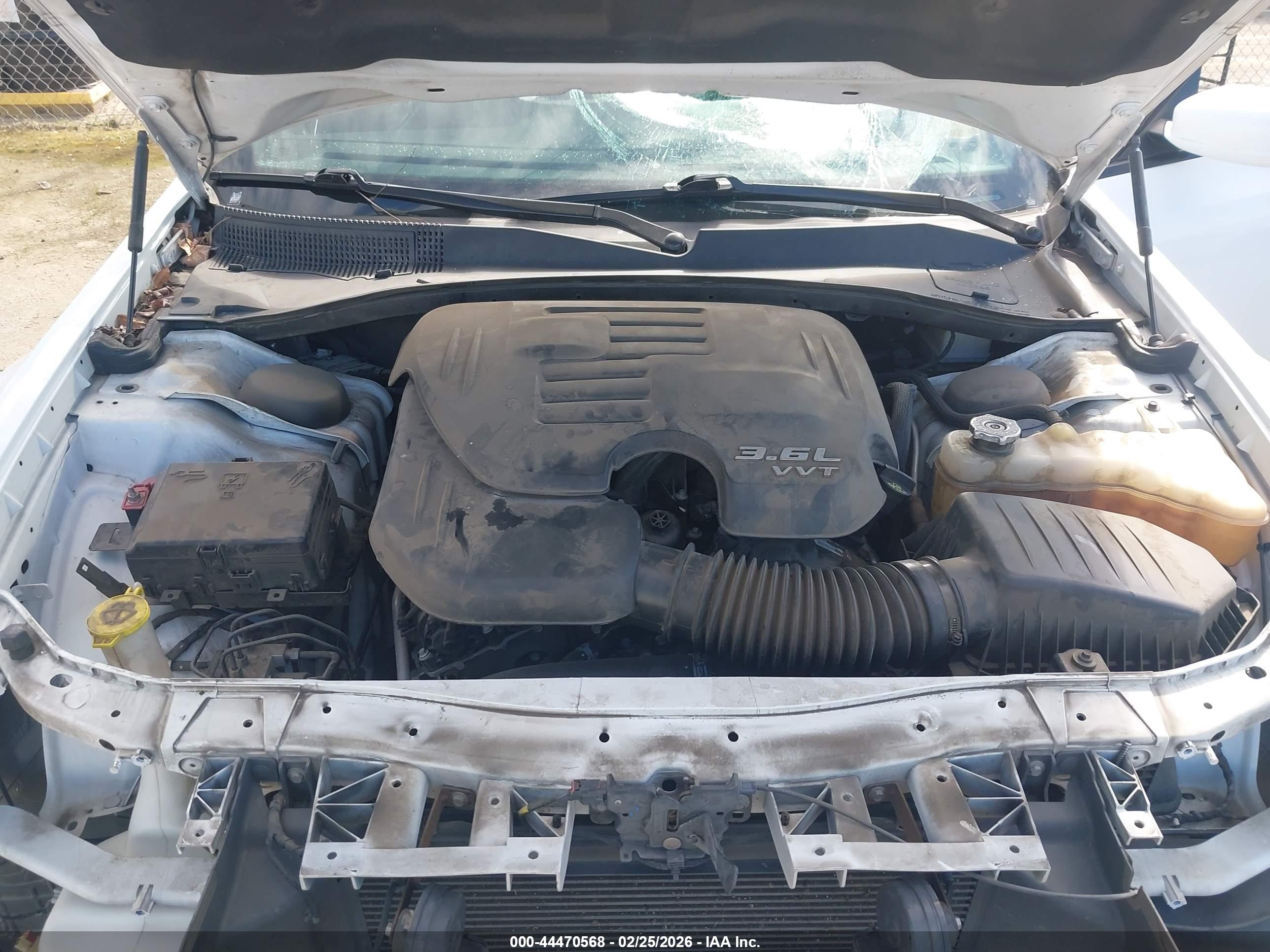 CHRYSLER 300 image 10