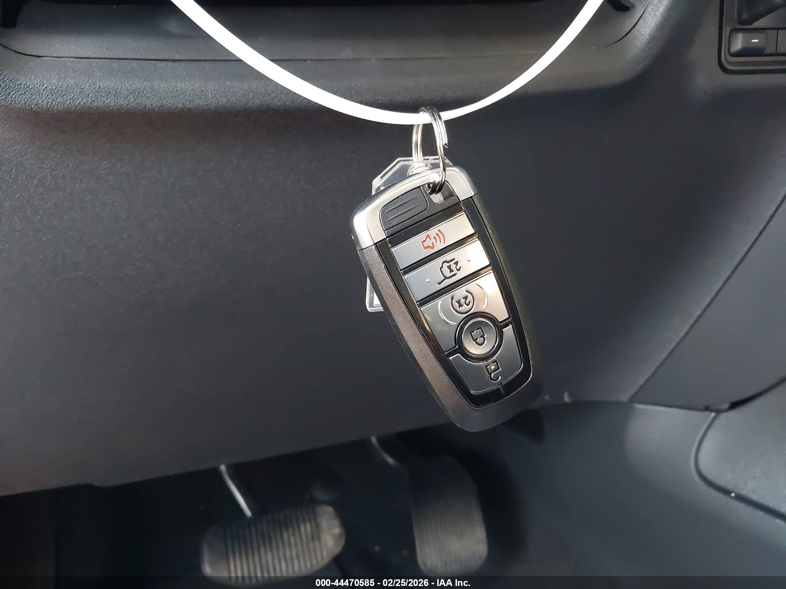 FORD EXPEDITION image 11