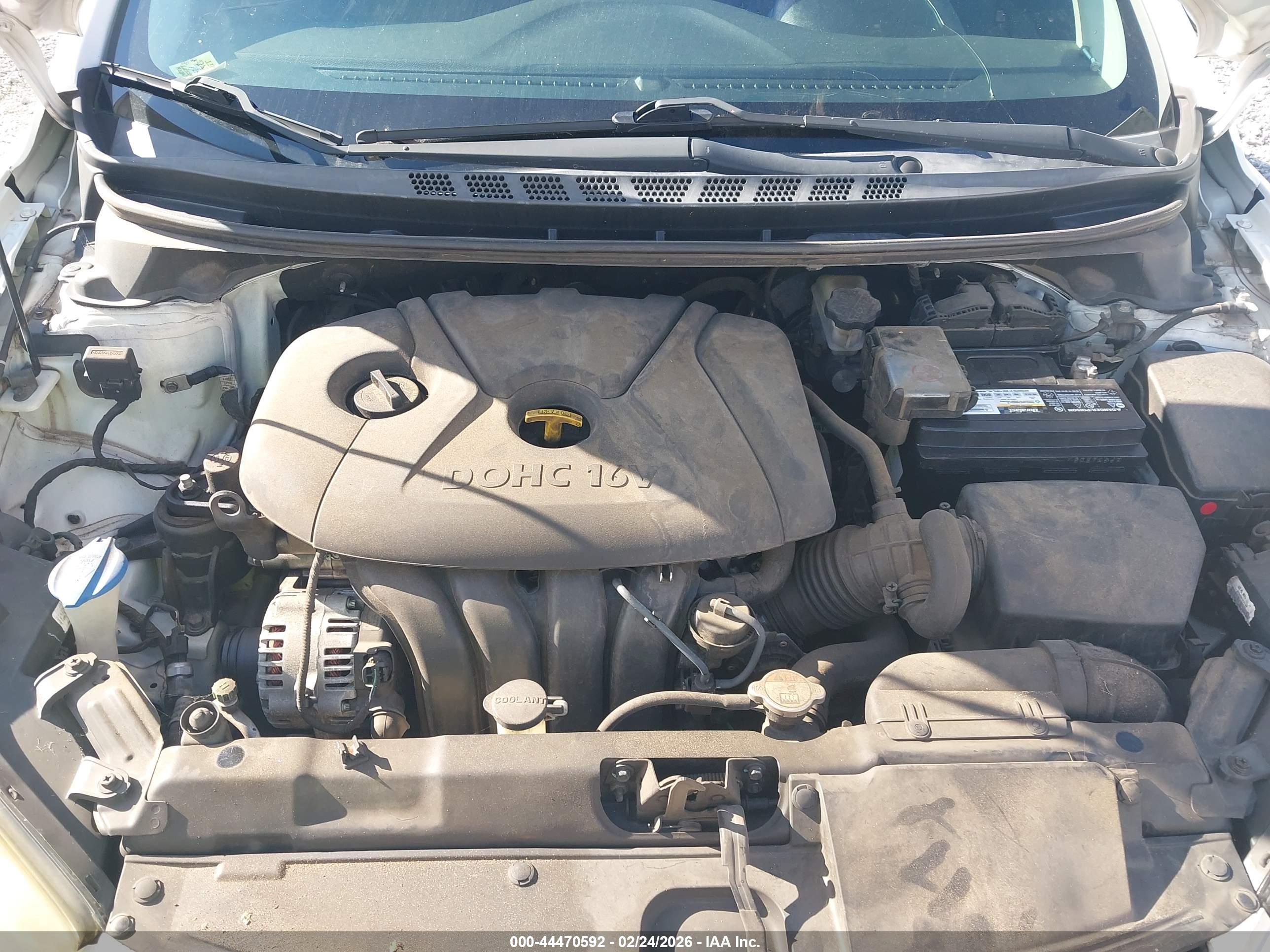 HYUNDAI ELANTRA image 10
