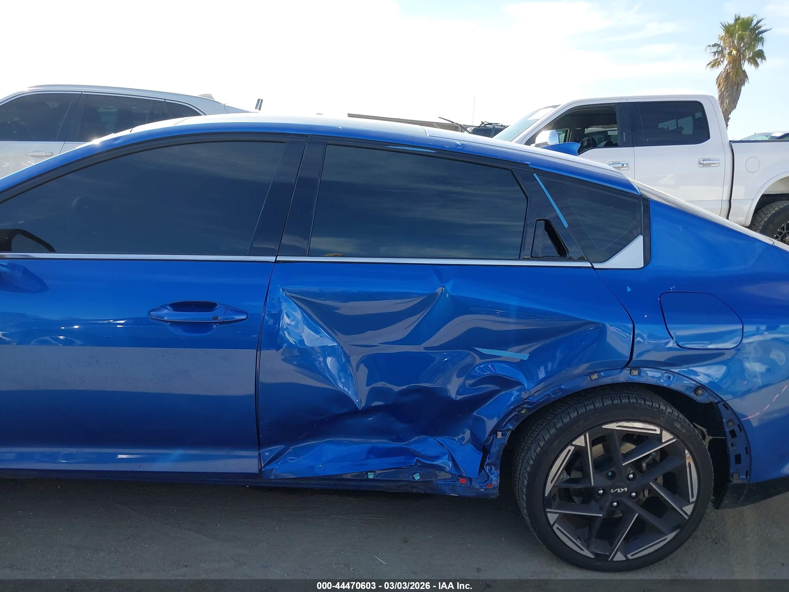 KIA K4 image 6
