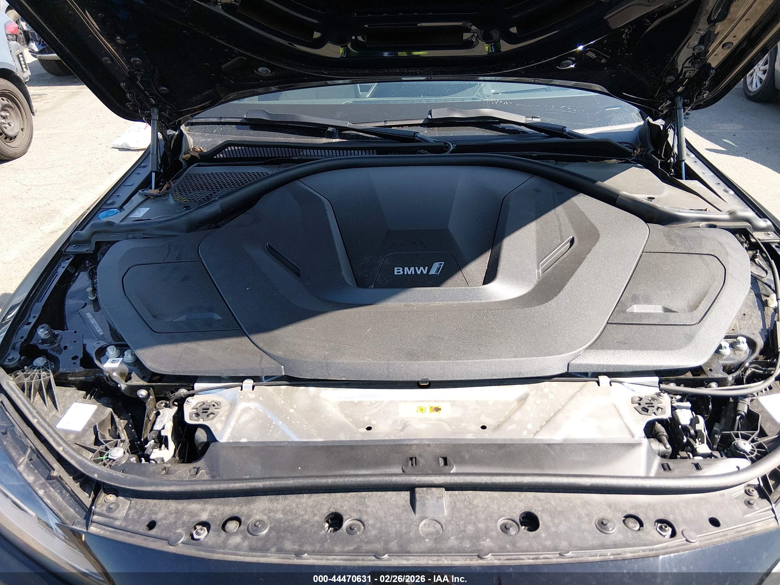 BMW I4 image 10