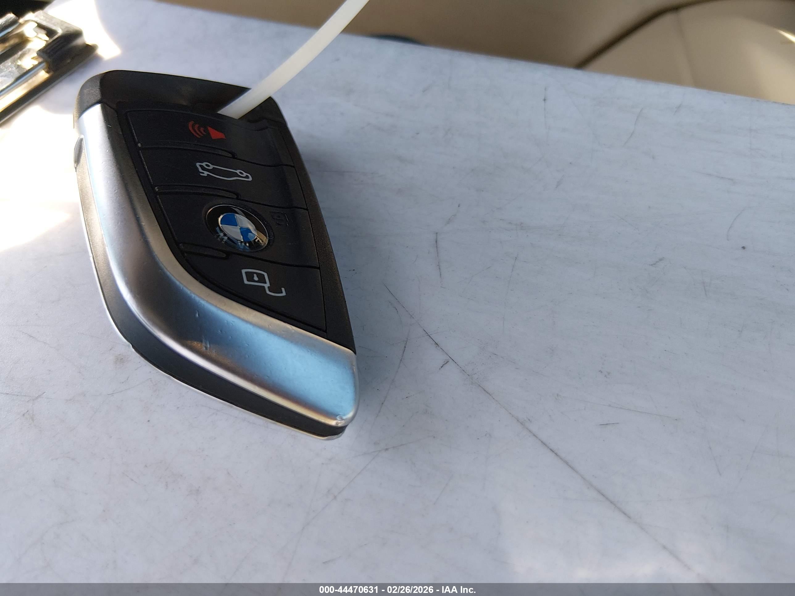 BMW I4 image 11