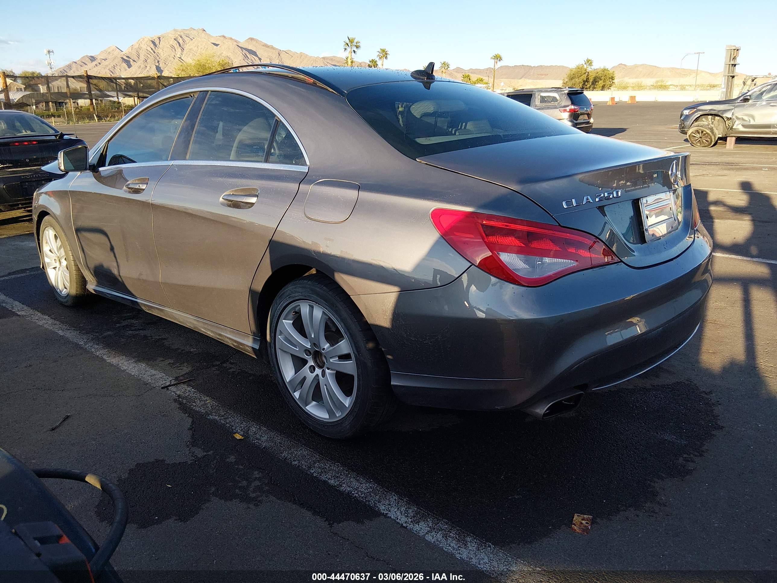 MERCEDES-BENZ CLA image 3