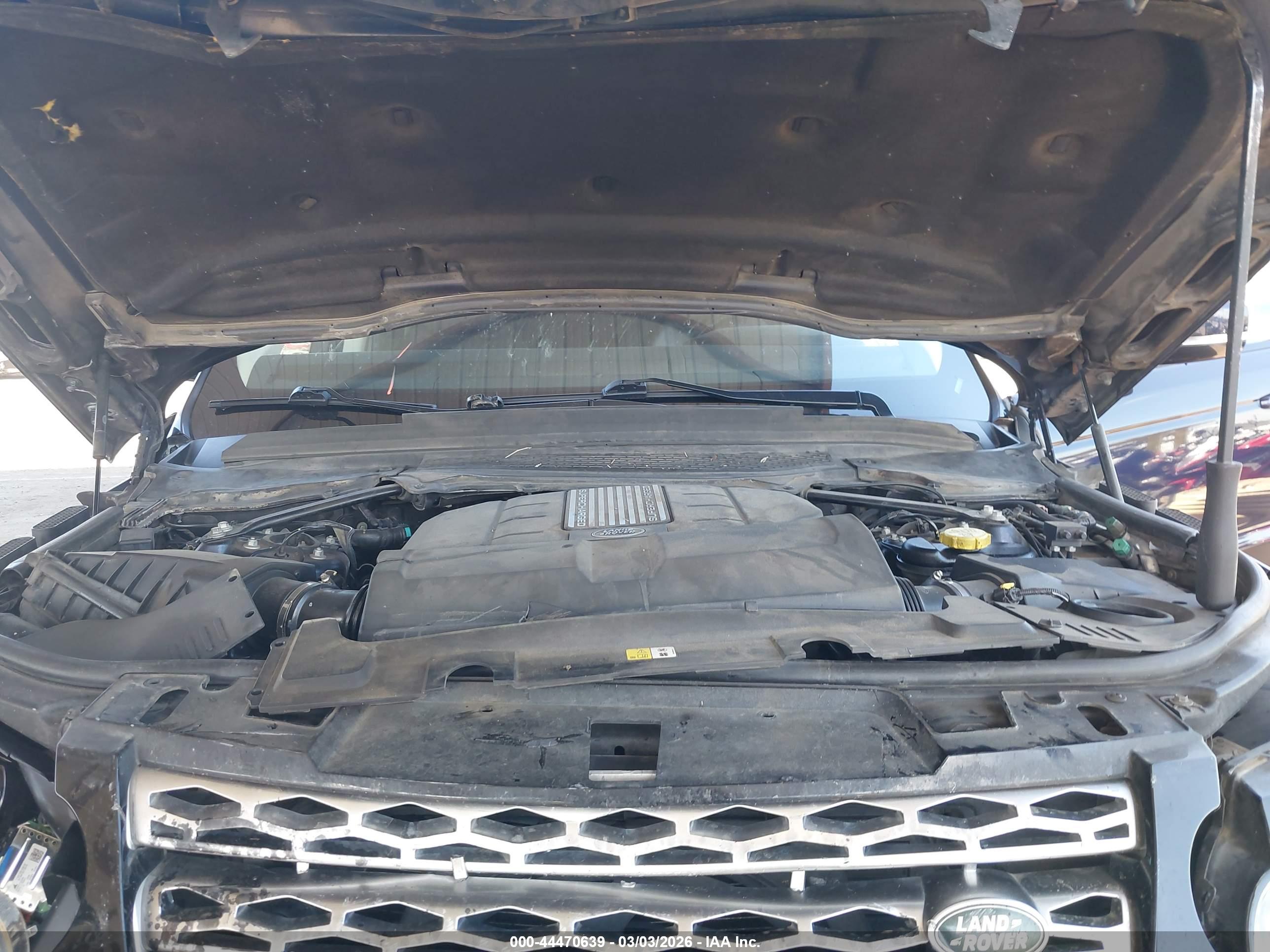 LAND ROVER image 10
